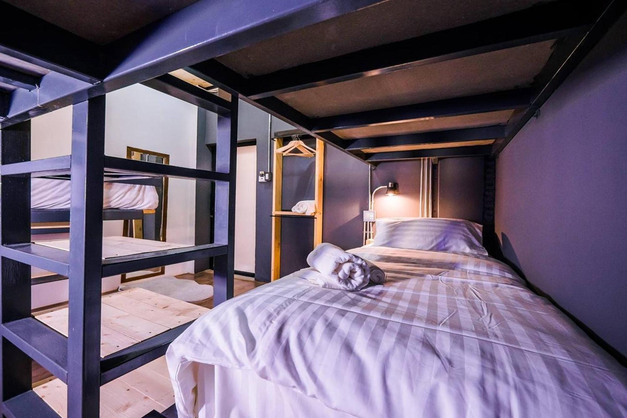 Hostel Zeds *