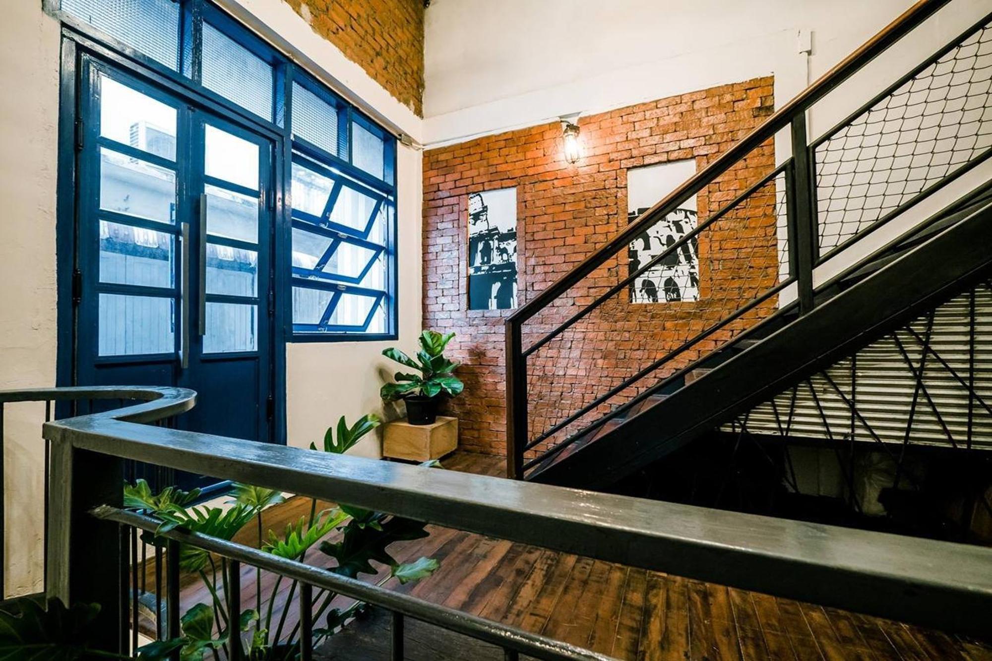 Zeds Hostel