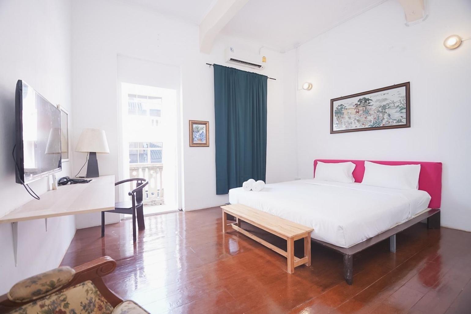 Mitr Yaowarat Apartment