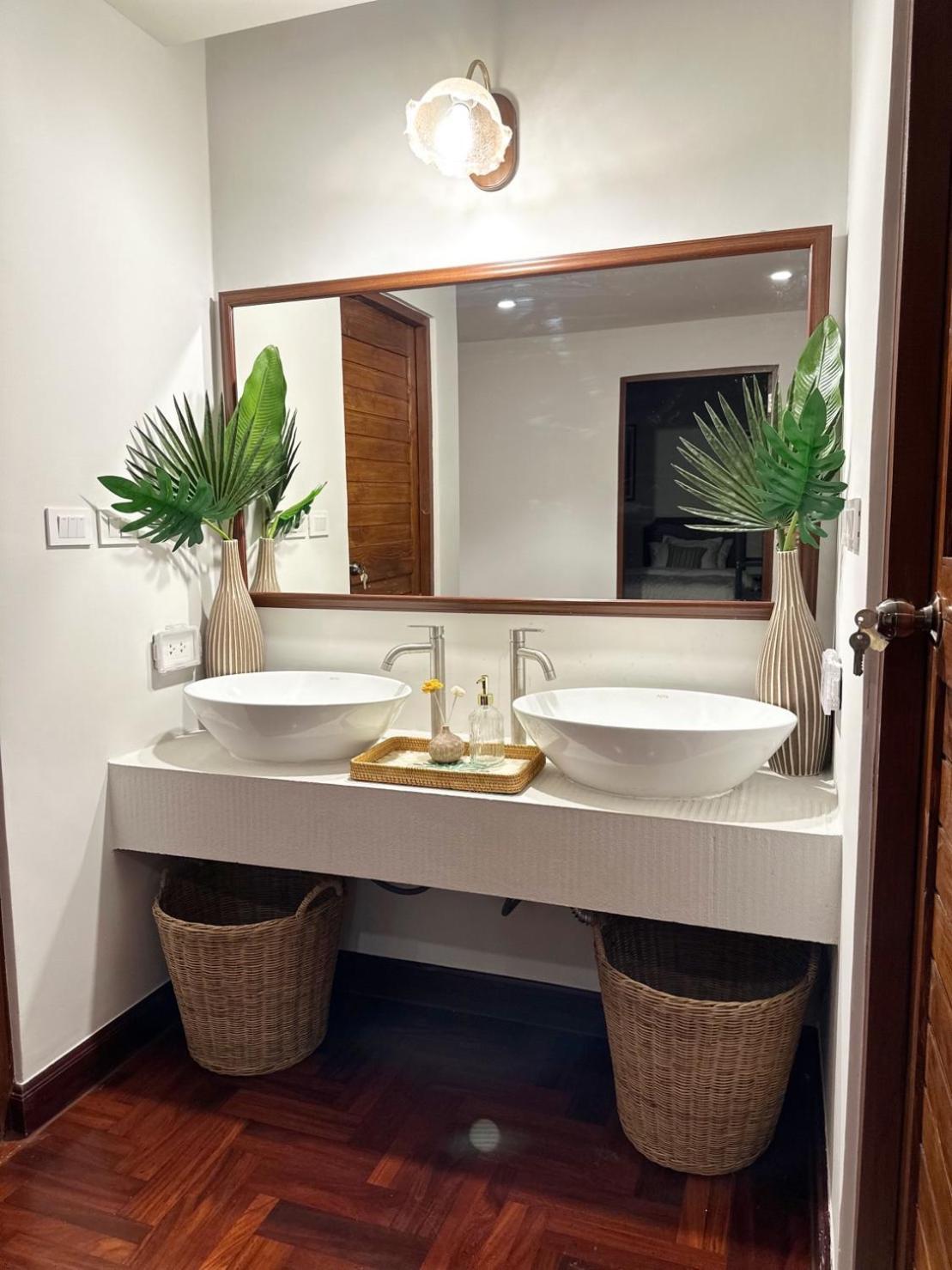 Holiday home Bunya House Near Bts Asok, Terminal21 Private&cozy