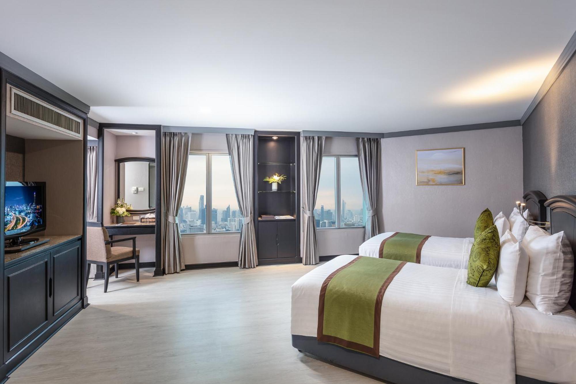 Baiyoke Sky Hotel 4*