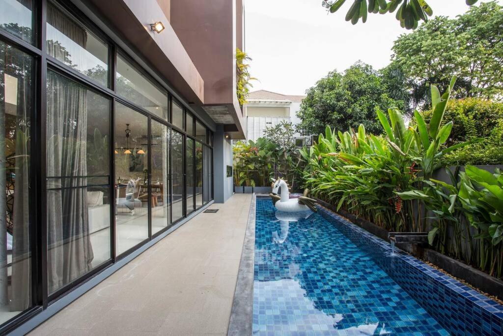 Luxury Pool Thonglor *