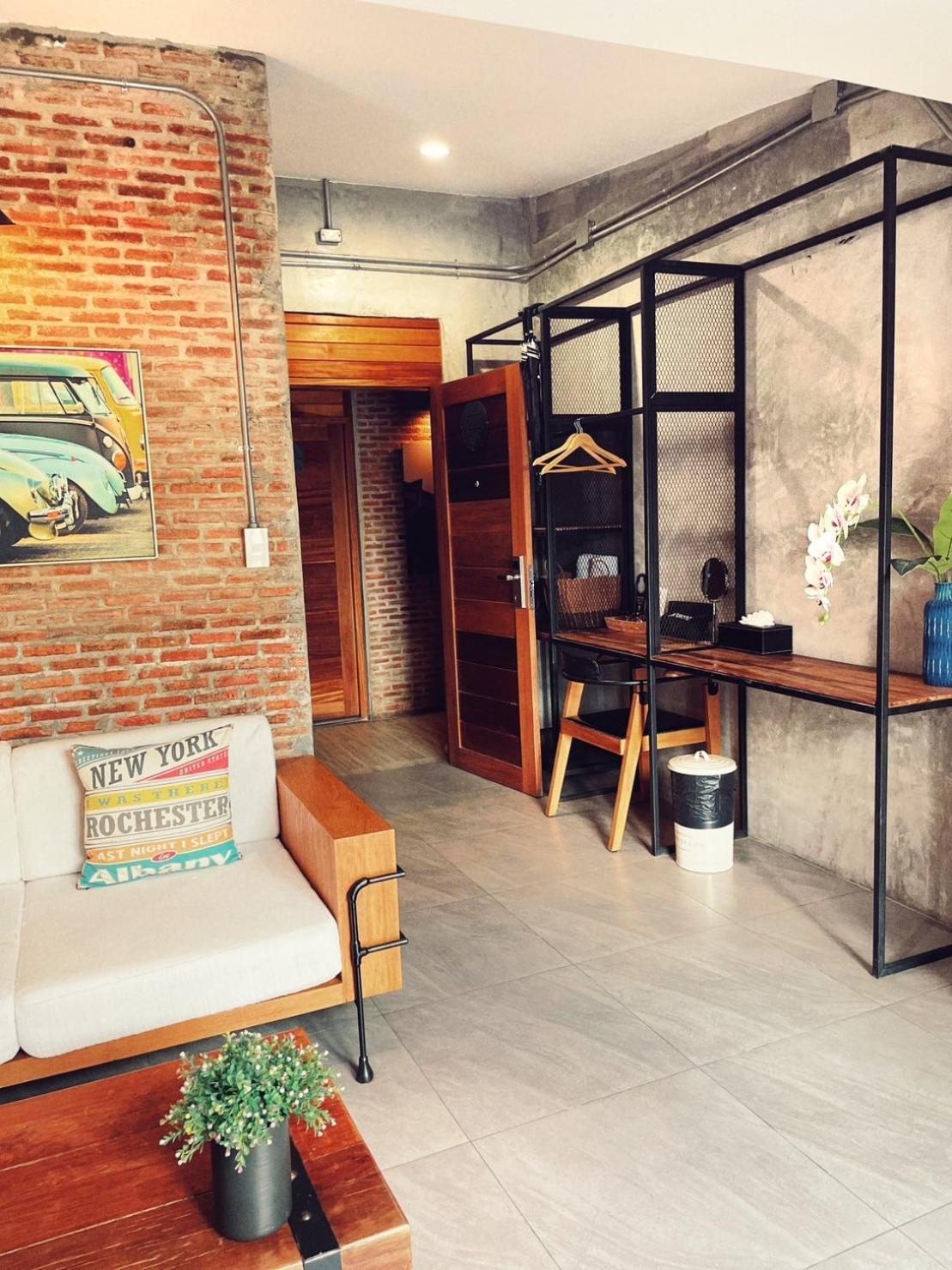 Yotaka The Hostel Hostel *