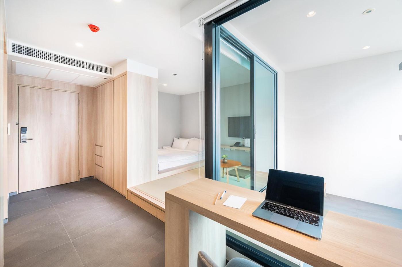 Hotel Livezen Sukhumvit 4*