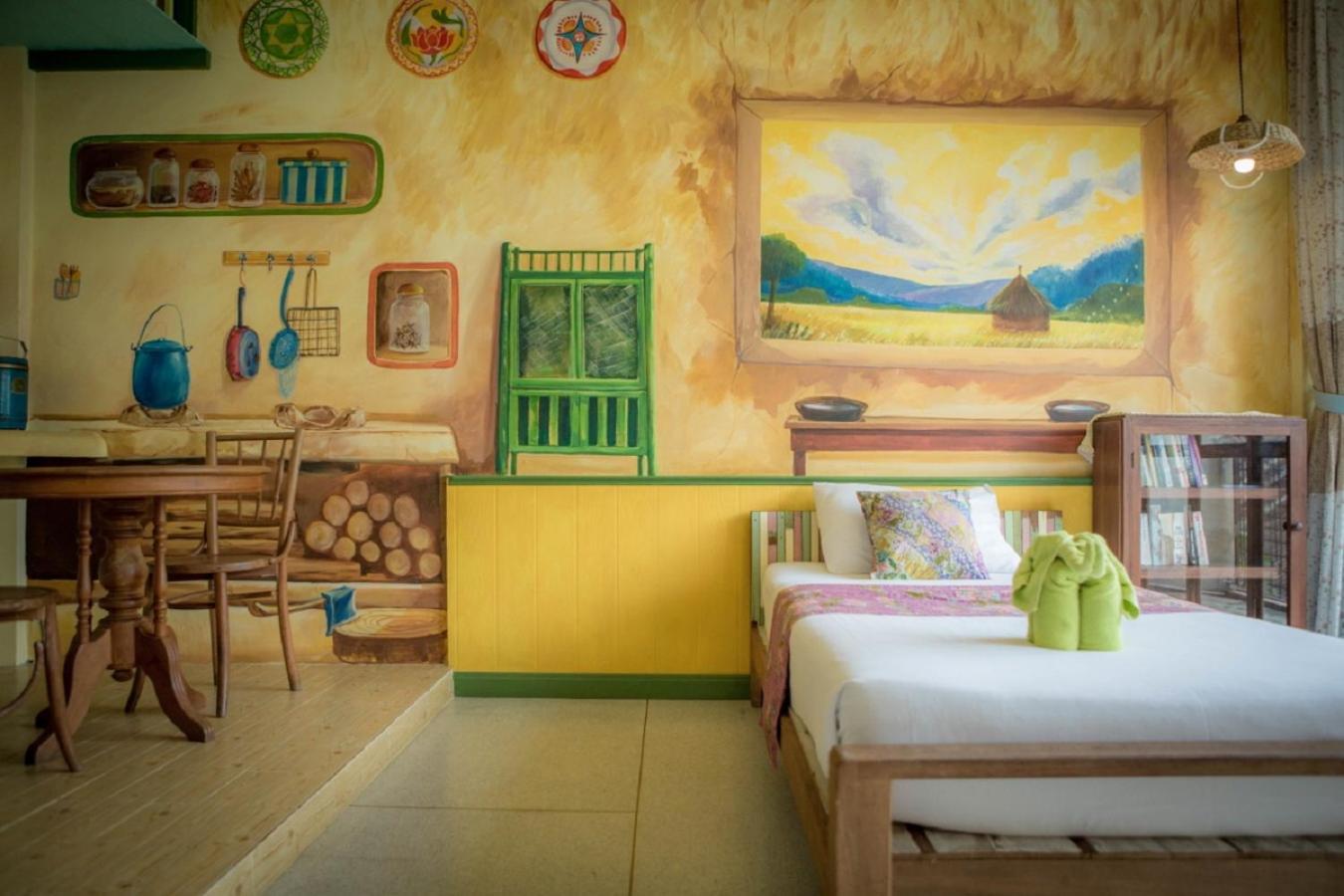 Phranakorn-nornlen Guest house