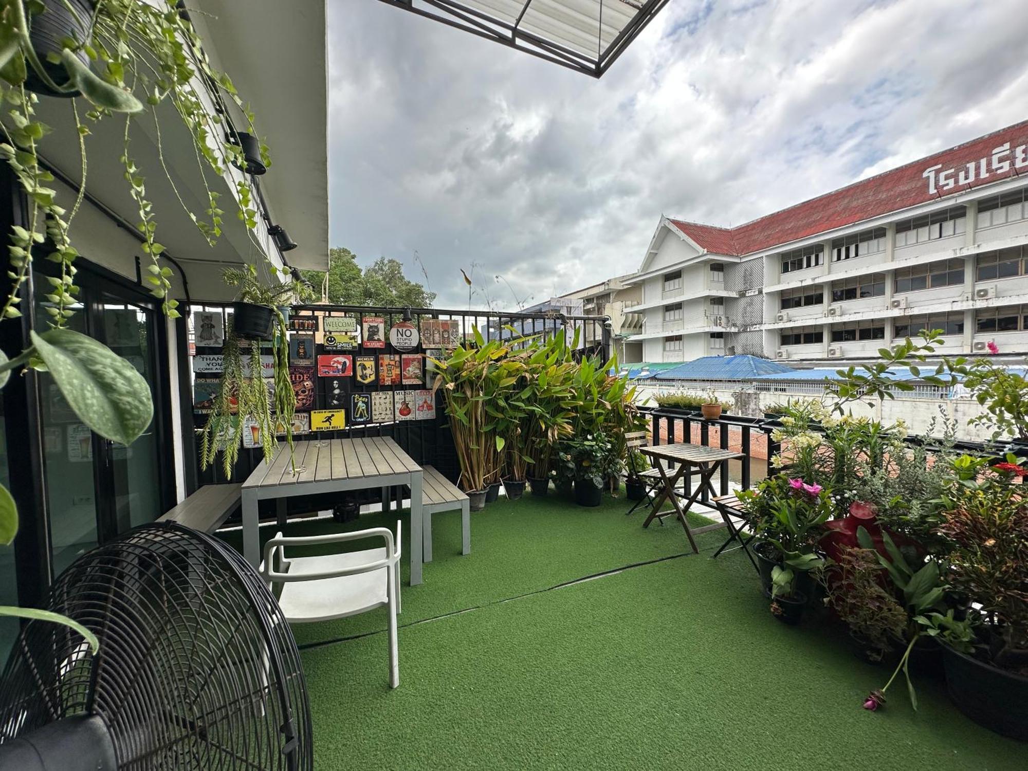 Jam Hostel