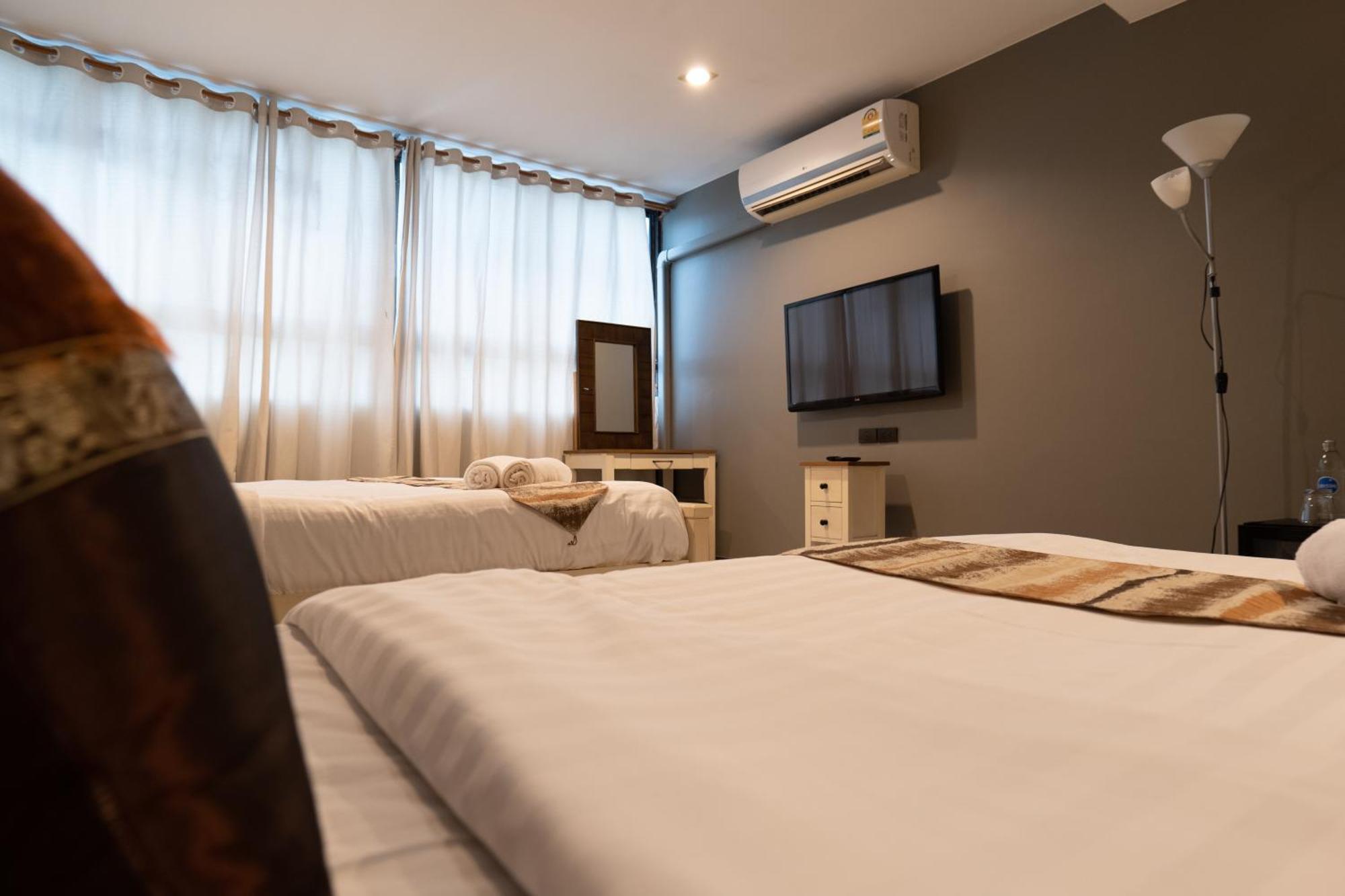 Hotel Anandpura Riverside