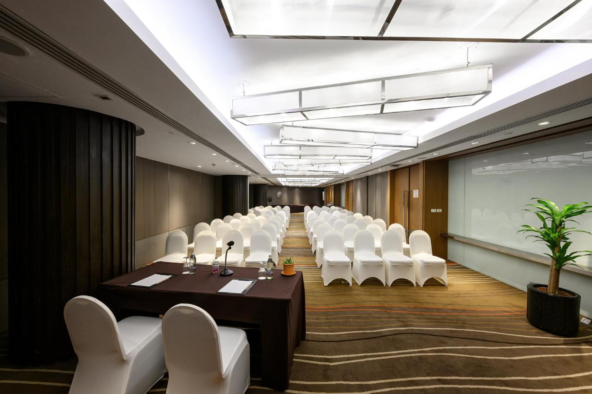 Centara Grand At Plaza Ladprao Hotel
