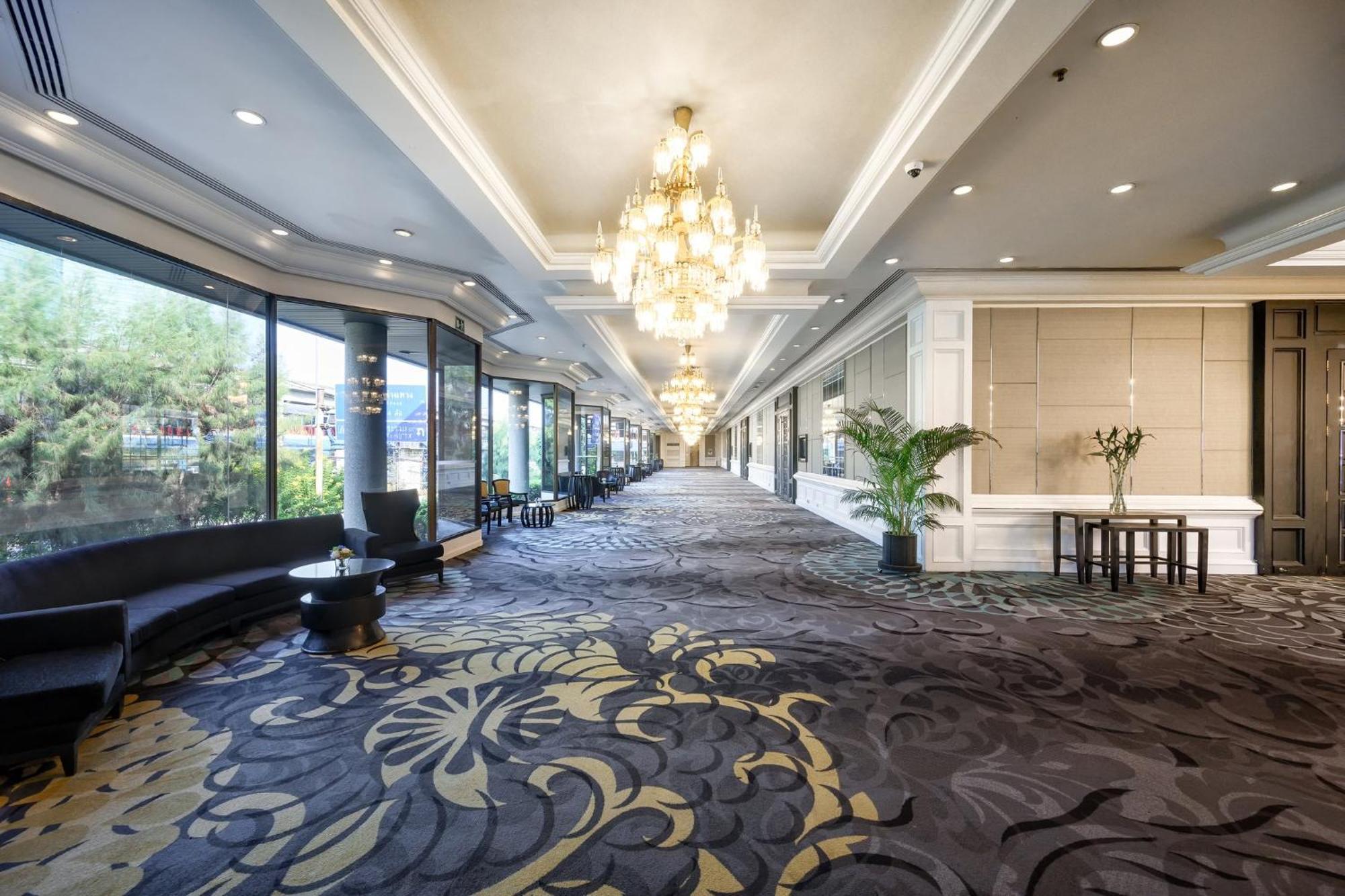 Hotel Centara Grand At Plaza Ladprao 5*