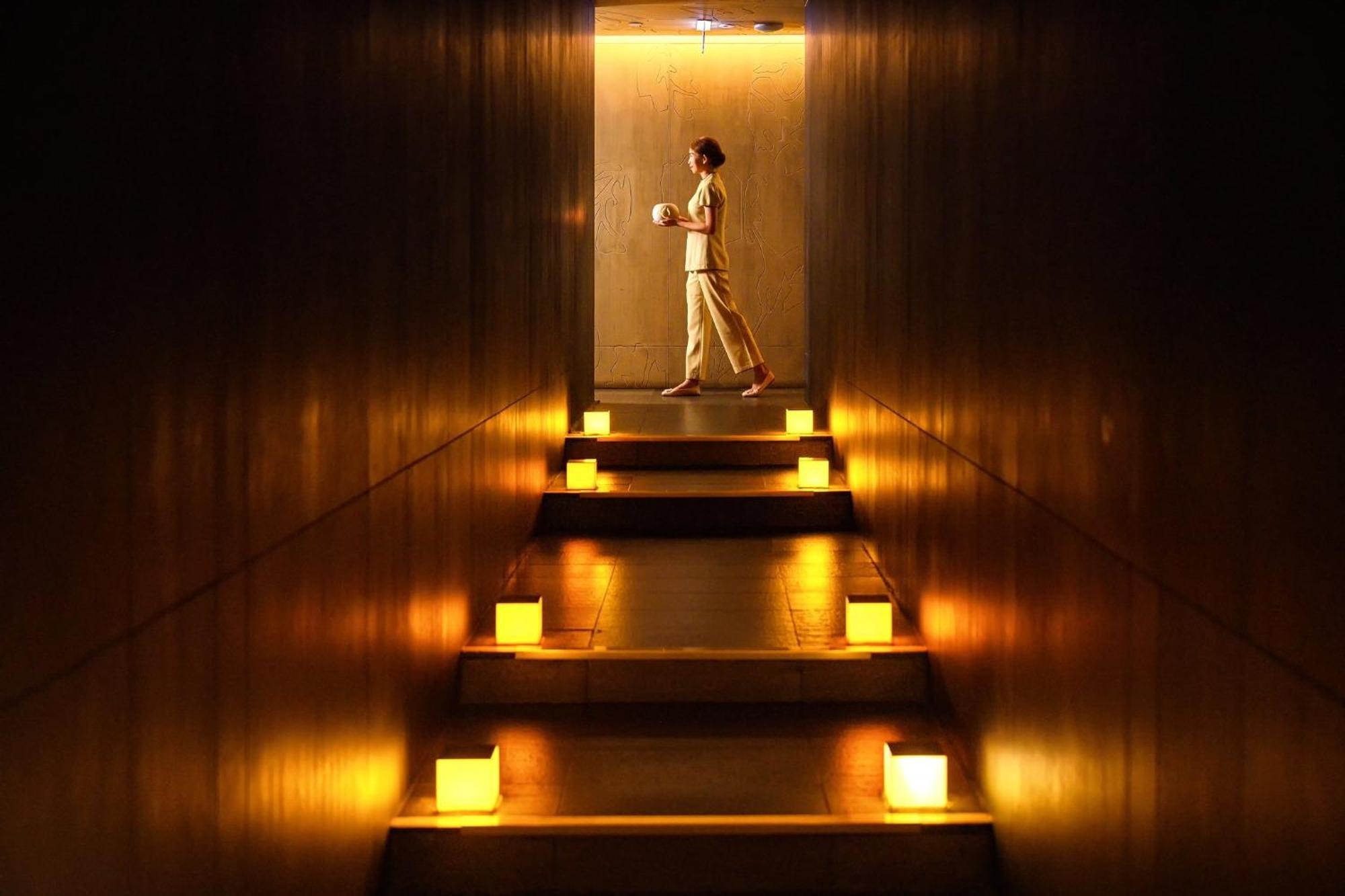 Centara Grand At Plaza Ladprao 5*