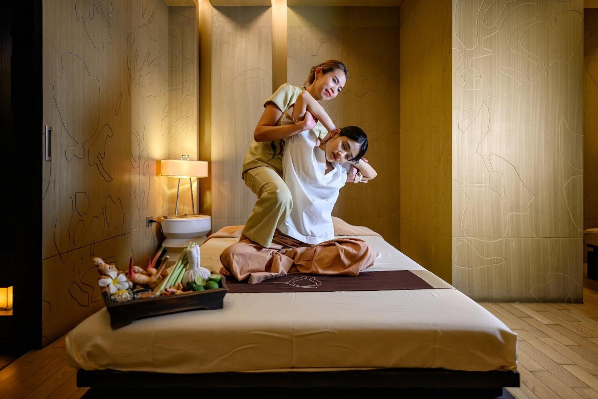 Centara Grand At Plaza Ladprao