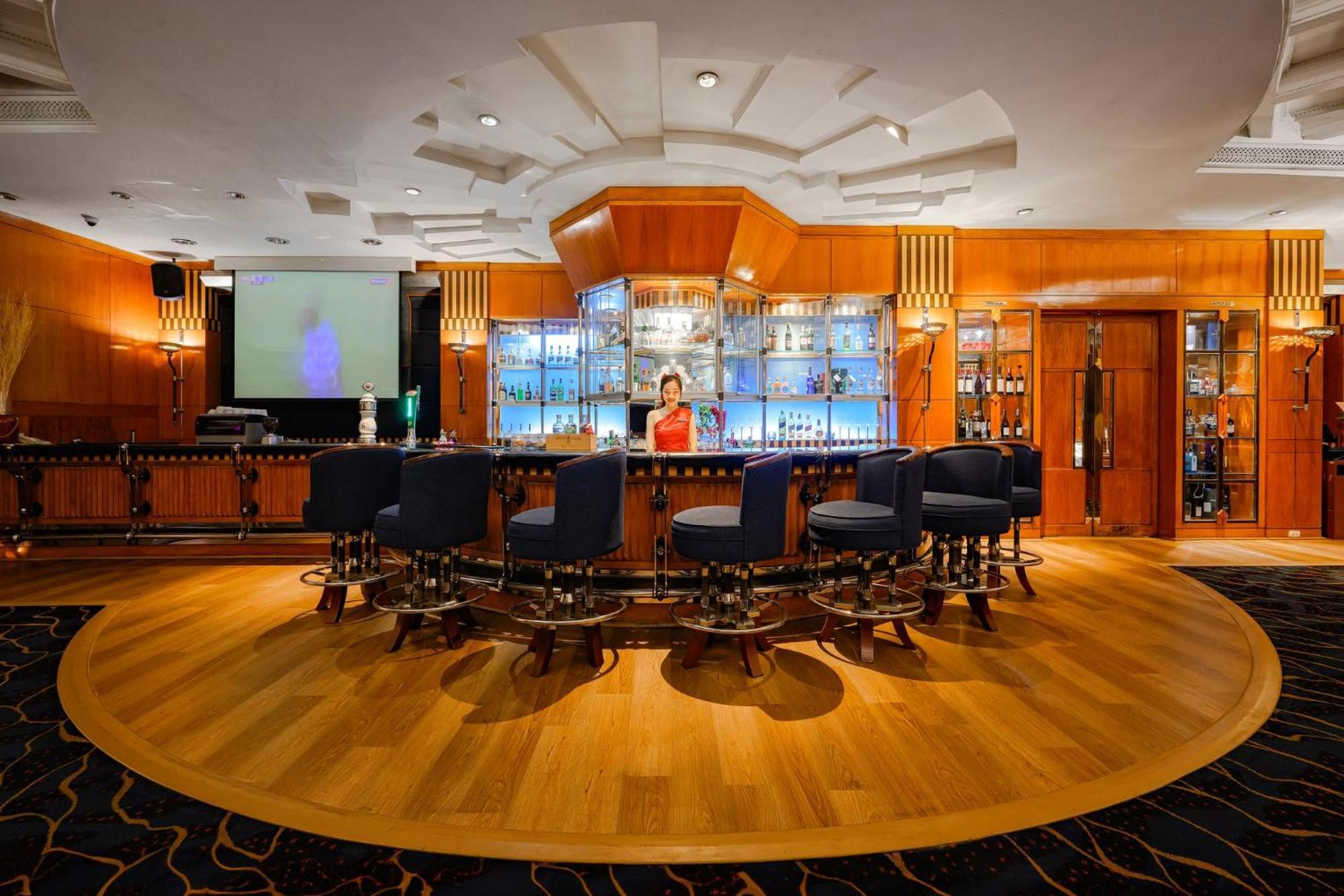 Centara Grand At Plaza Ladprao Bangkok