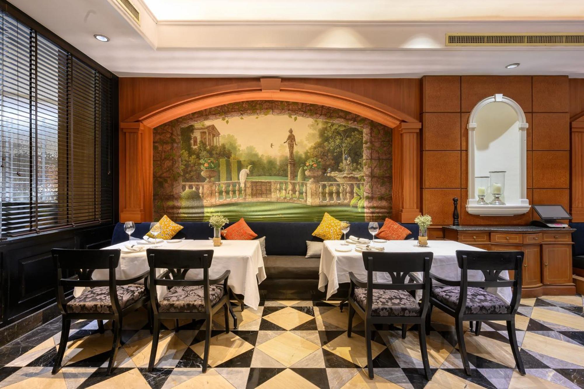 Hotel Centara Grand At Plaza Ladprao