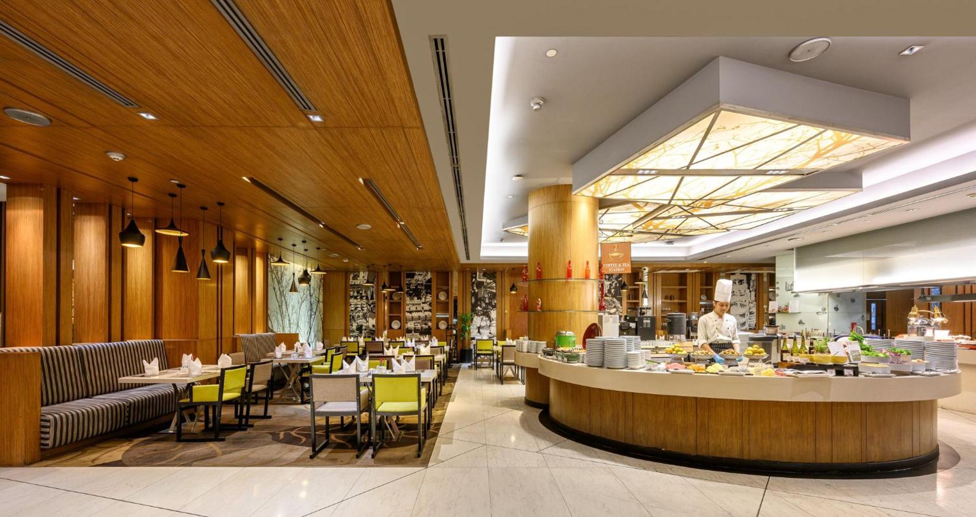 Hotel Centara Grand At Plaza Ladprao 5*