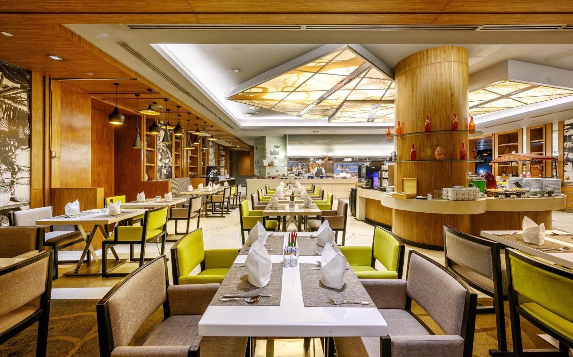 Centara Grand At Plaza Ladprao