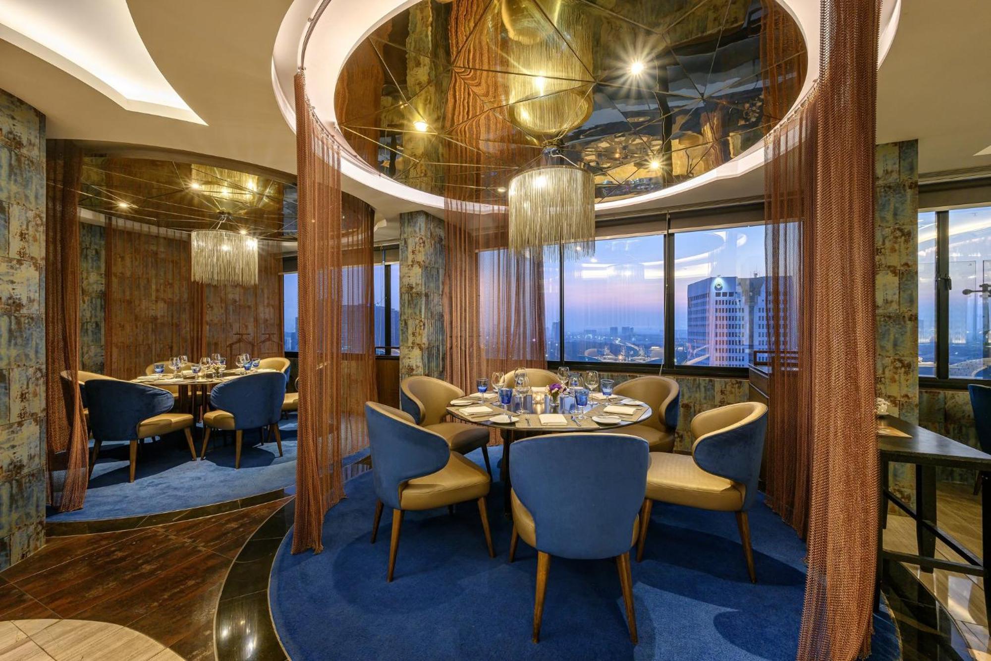 Centara Grand At Plaza Ladprao Bangkok