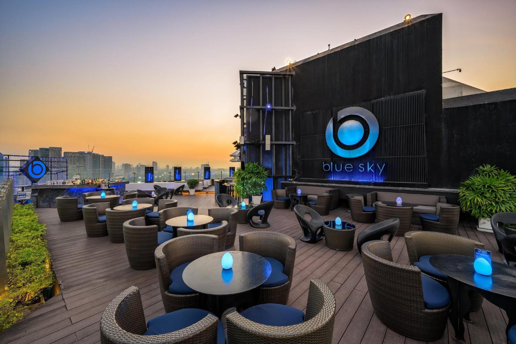 Centara Grand At Plaza Ladprao Hotel 5*