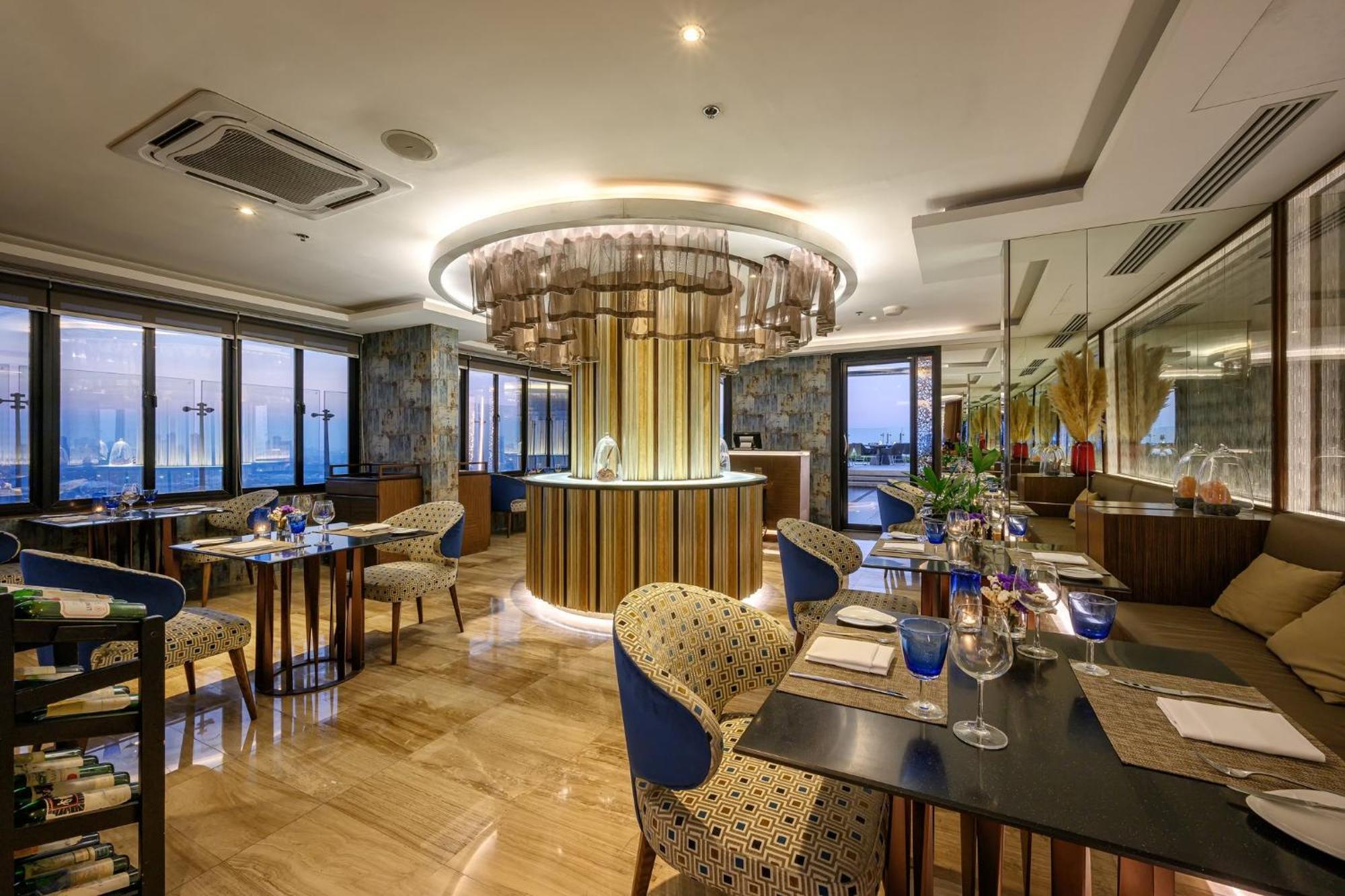 Centara Grand At Plaza Ladprao Hotel Bangkok