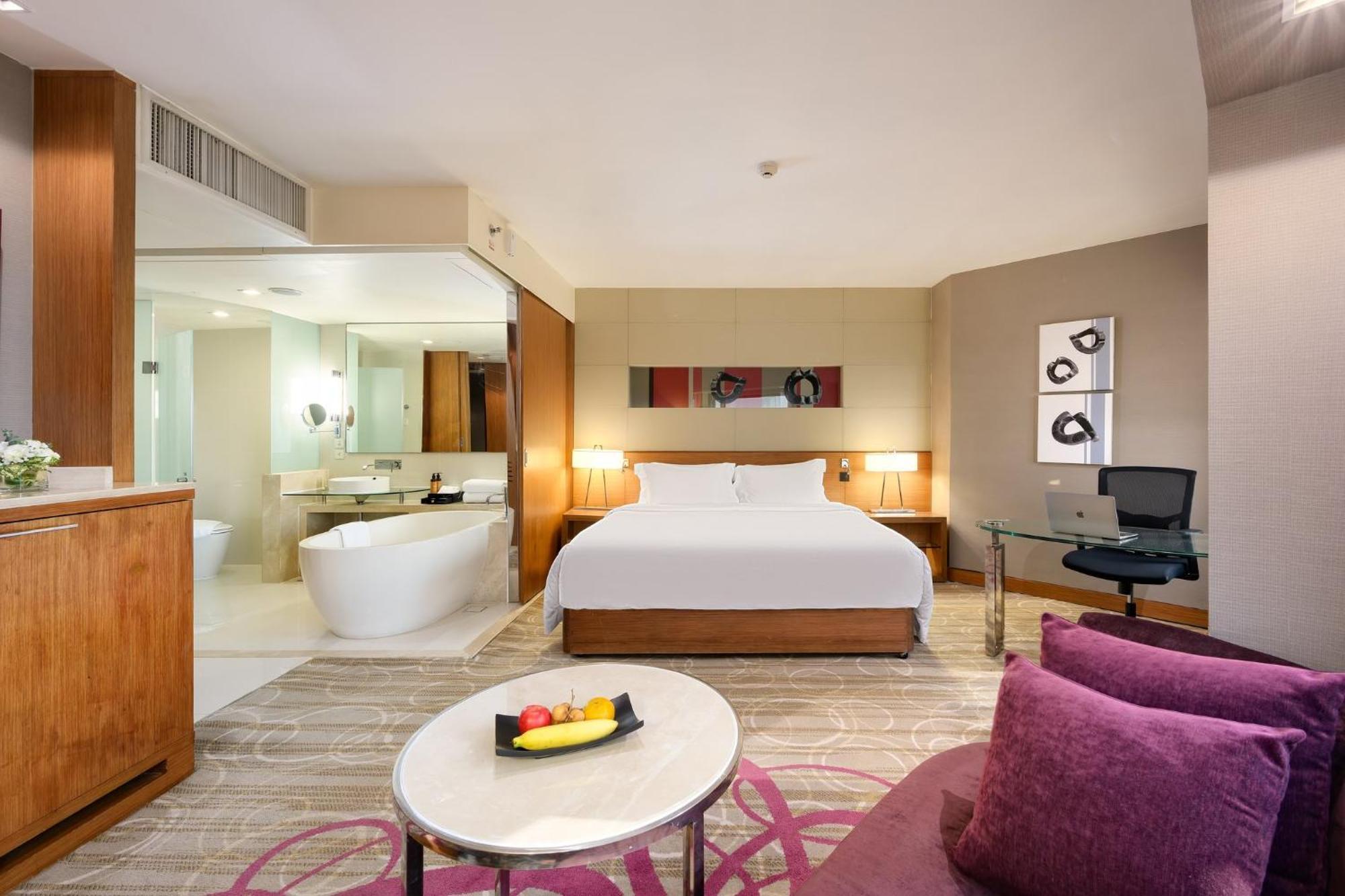 Centara Grand At Plaza Ladprao
