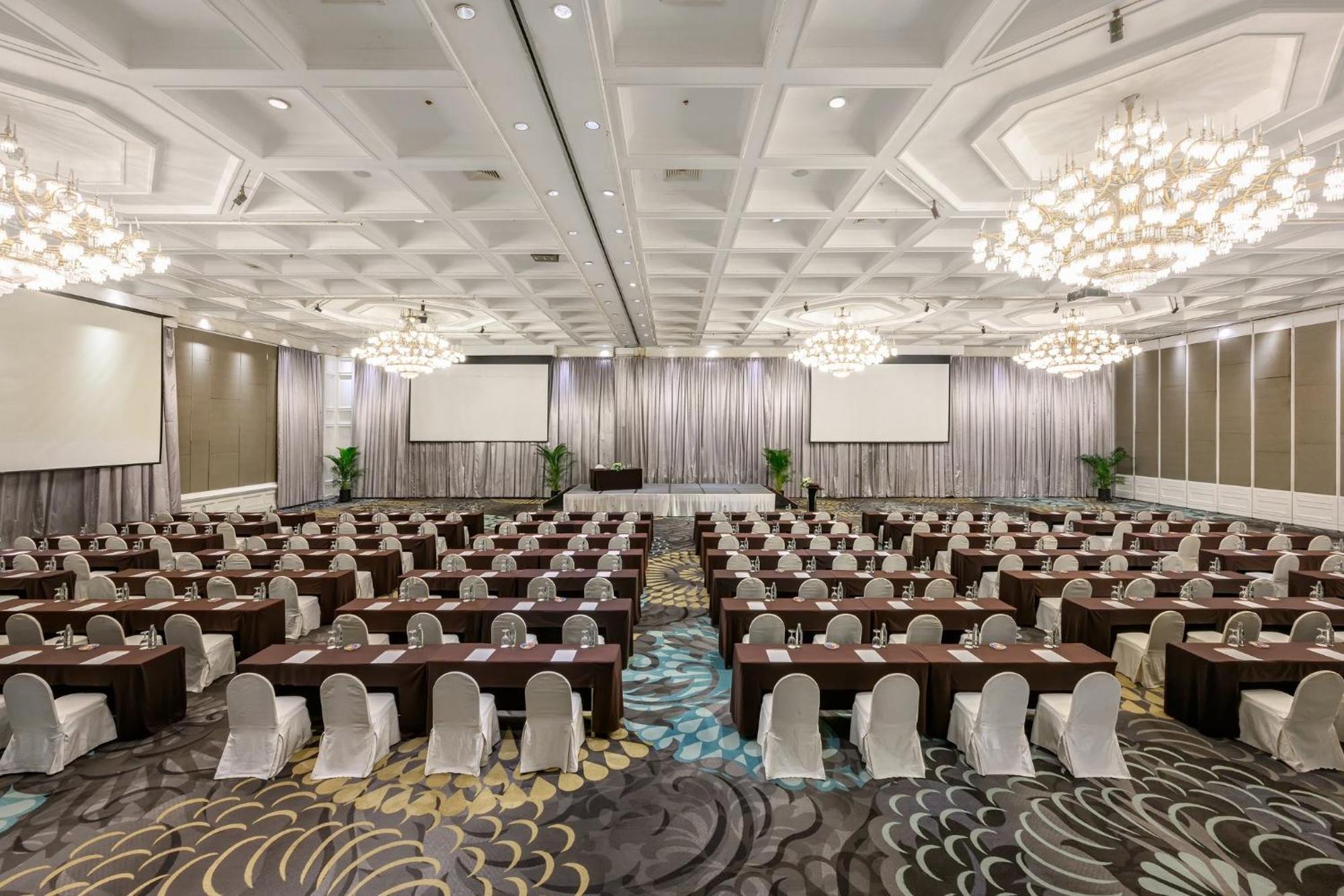 Hotel Centara Grand At Plaza Ladprao Bangkok