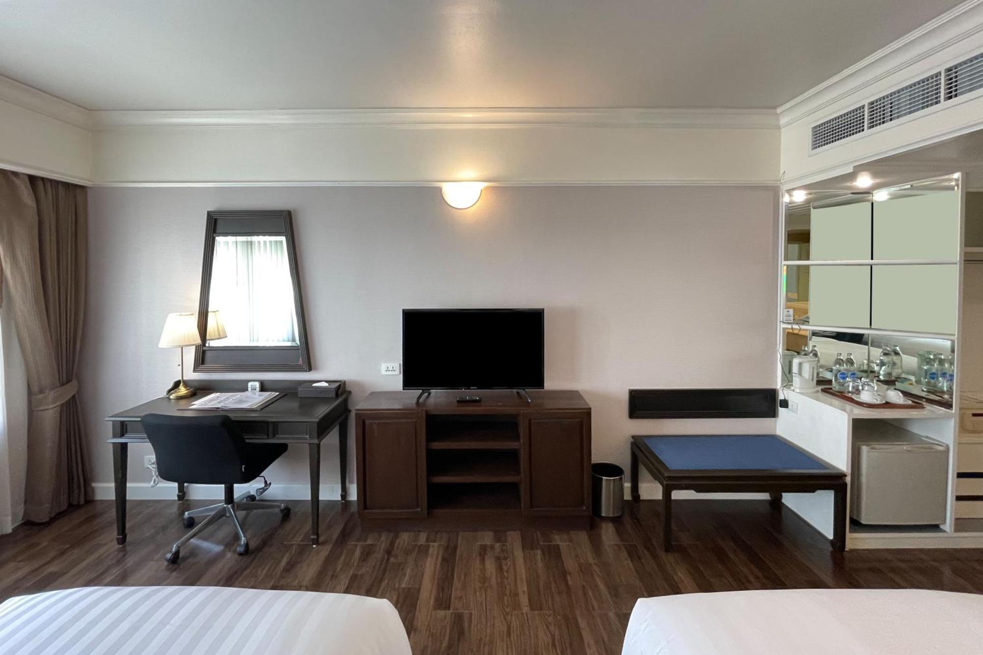 Le Siam Silom By Pcl Bangkok