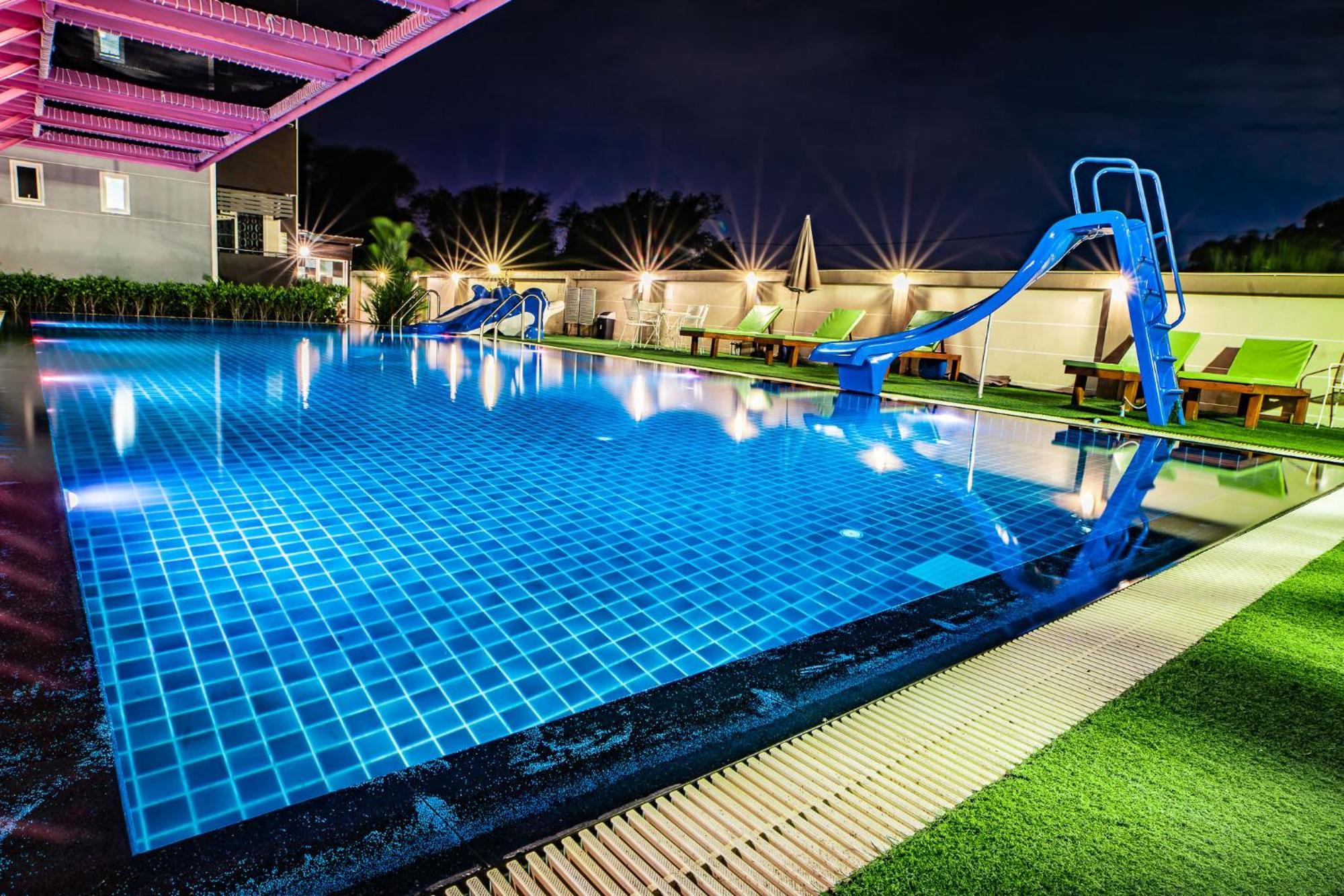 Gold Airport Hotel 3*