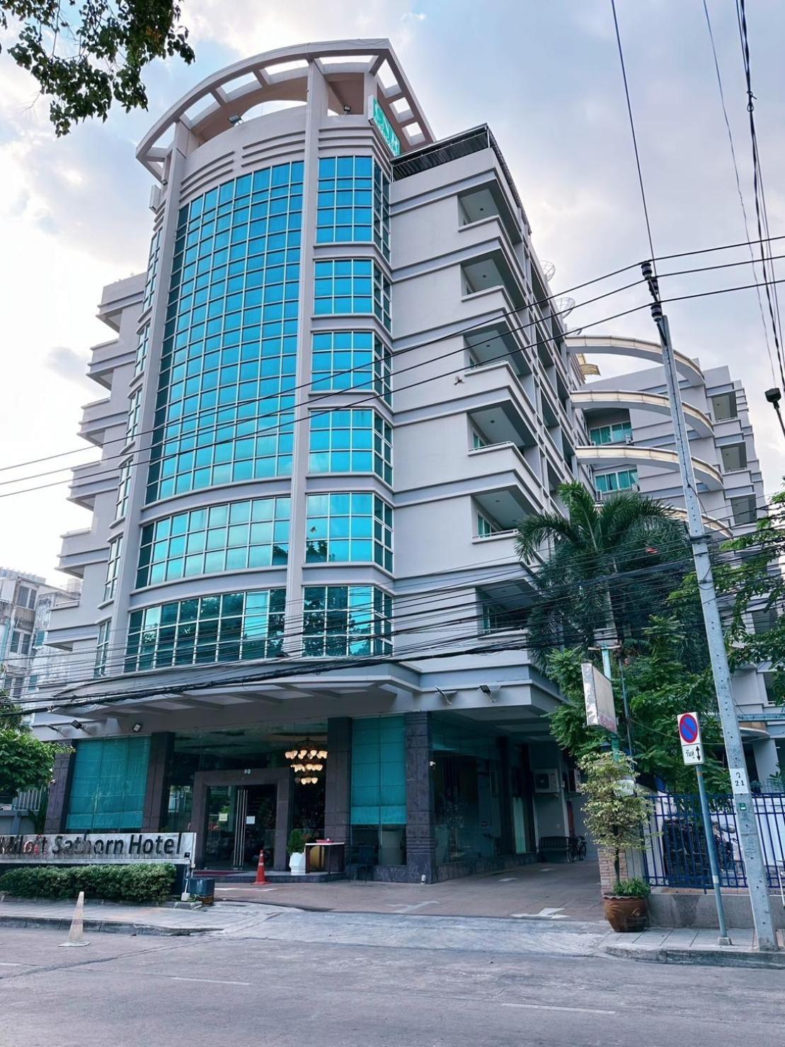 Hotel Miloft Sathorn - Sha Certified