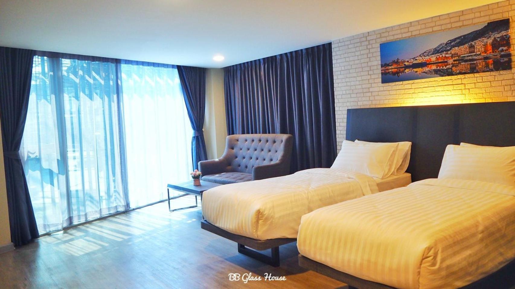 Hotel Bb Glass House