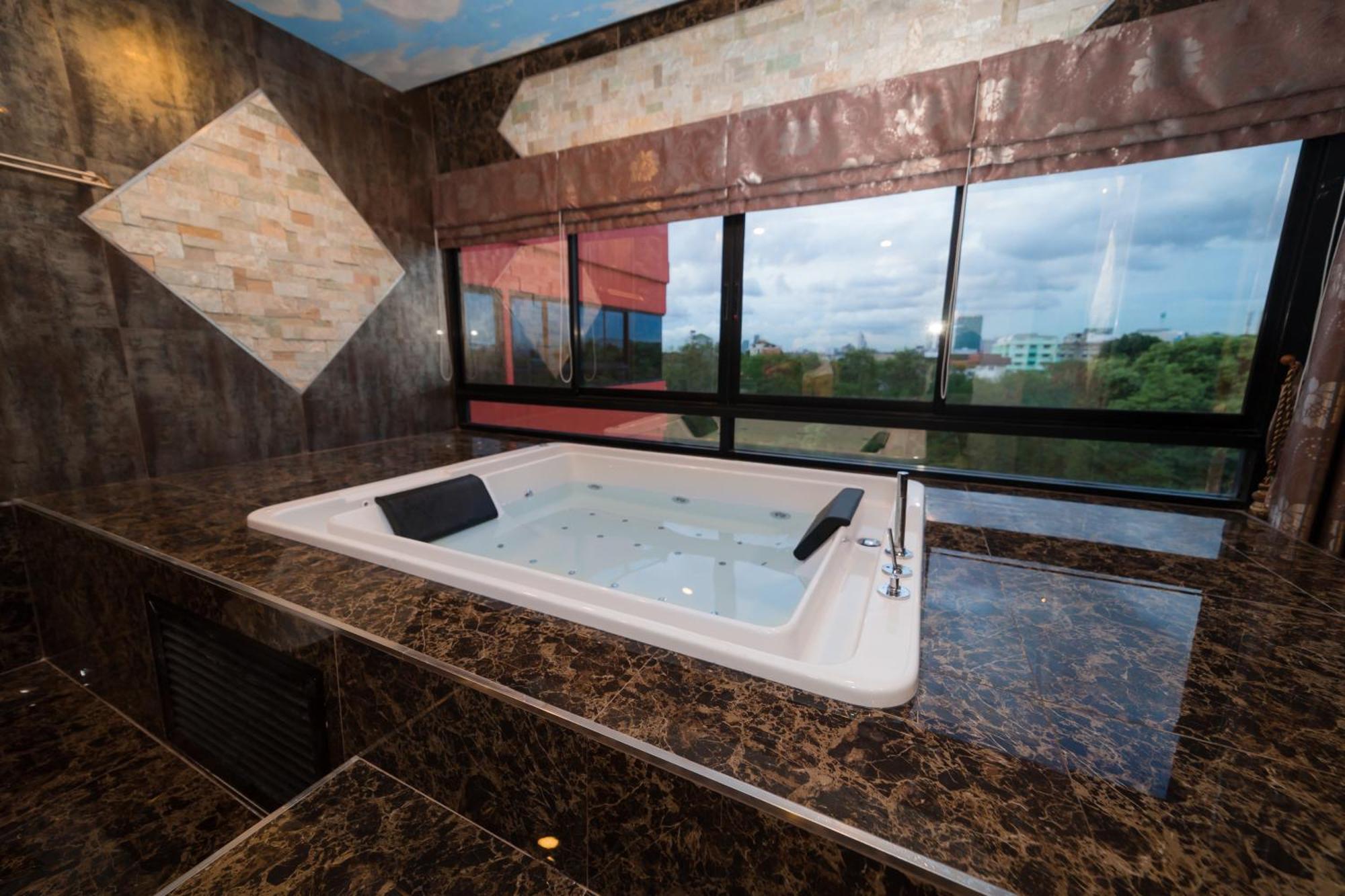 Hotel Thongtara House Boutique Srinakarin Bangkok