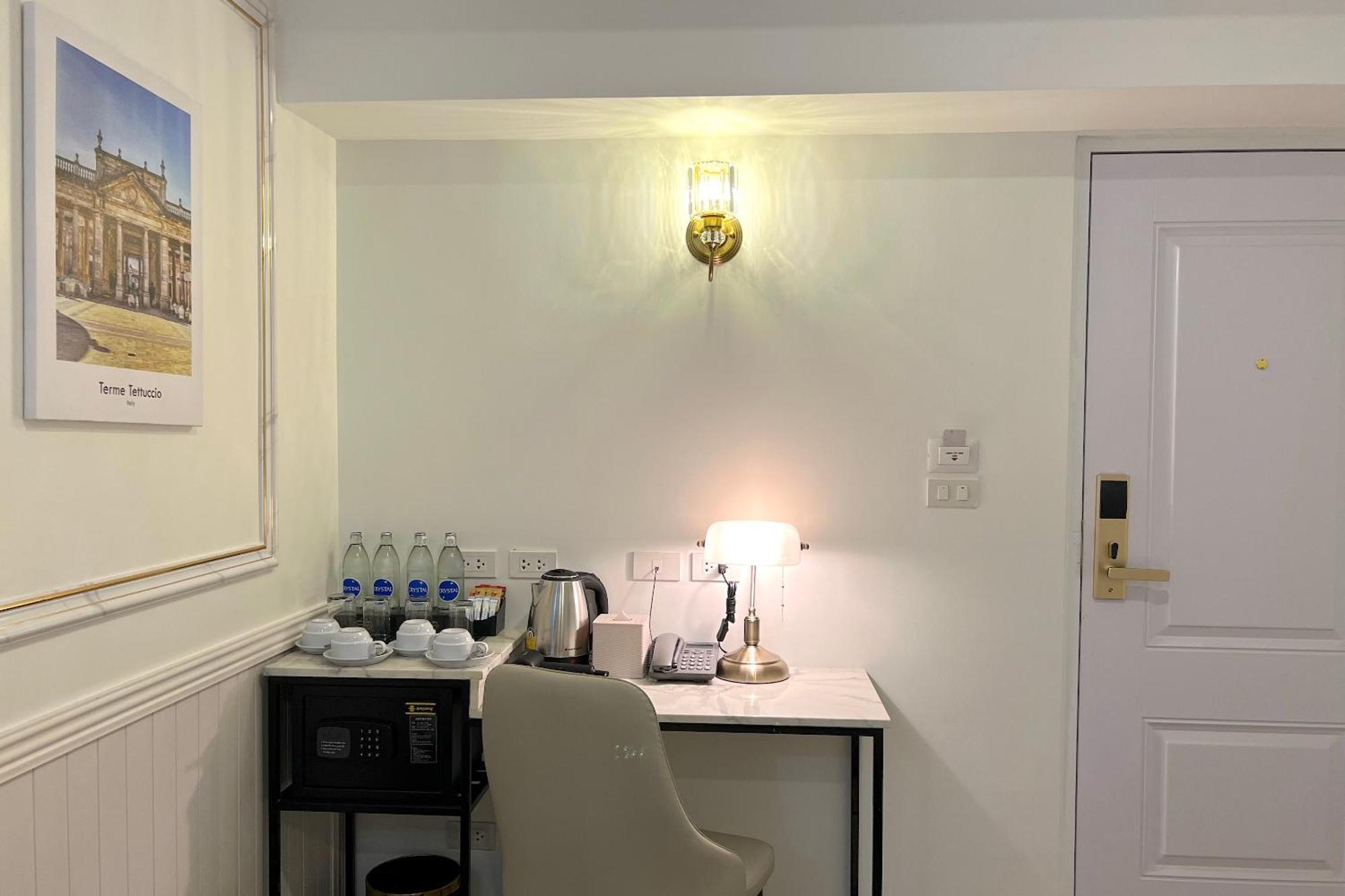 Travelier Hostel