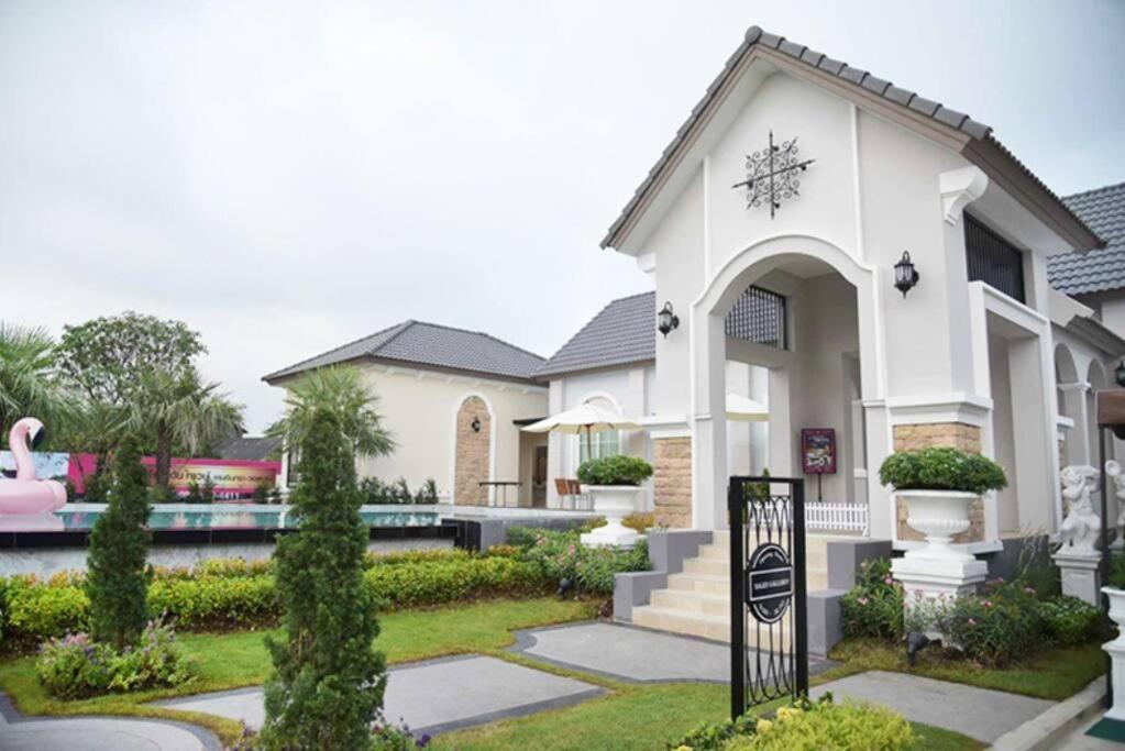 Vakantiehuis For Minimal Cozy Style Bangkok