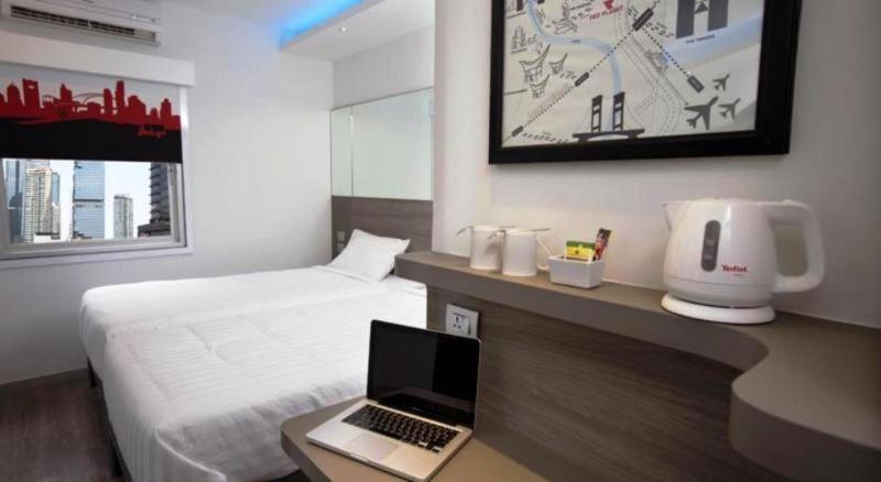 Red Planet Surawong Hotel