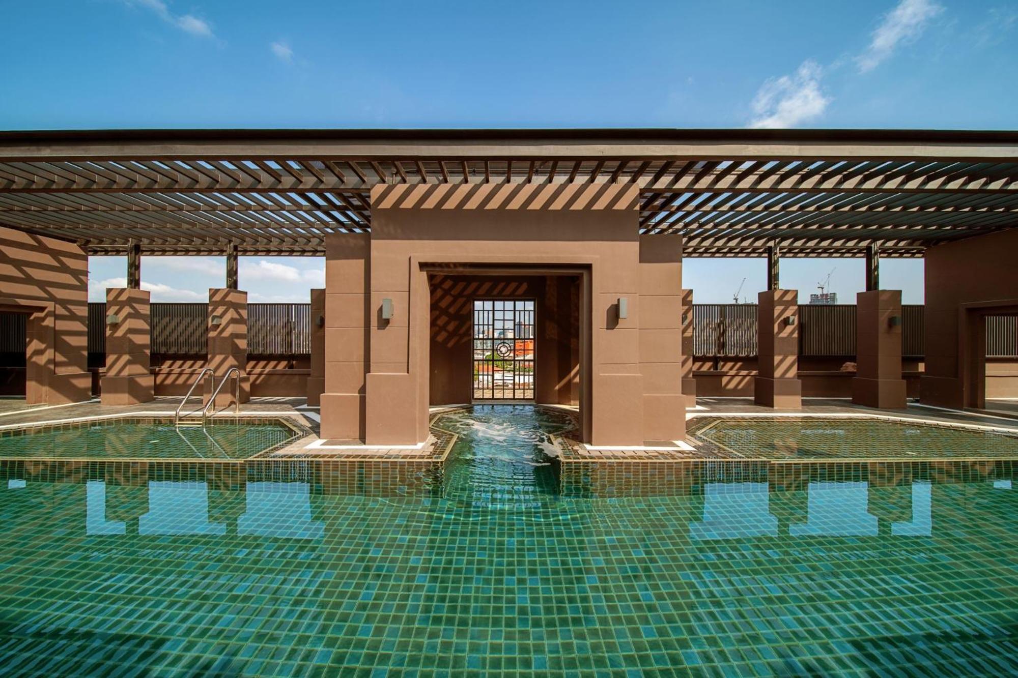 Marriott Executive Bangkok, Sukhumvit 50 5*