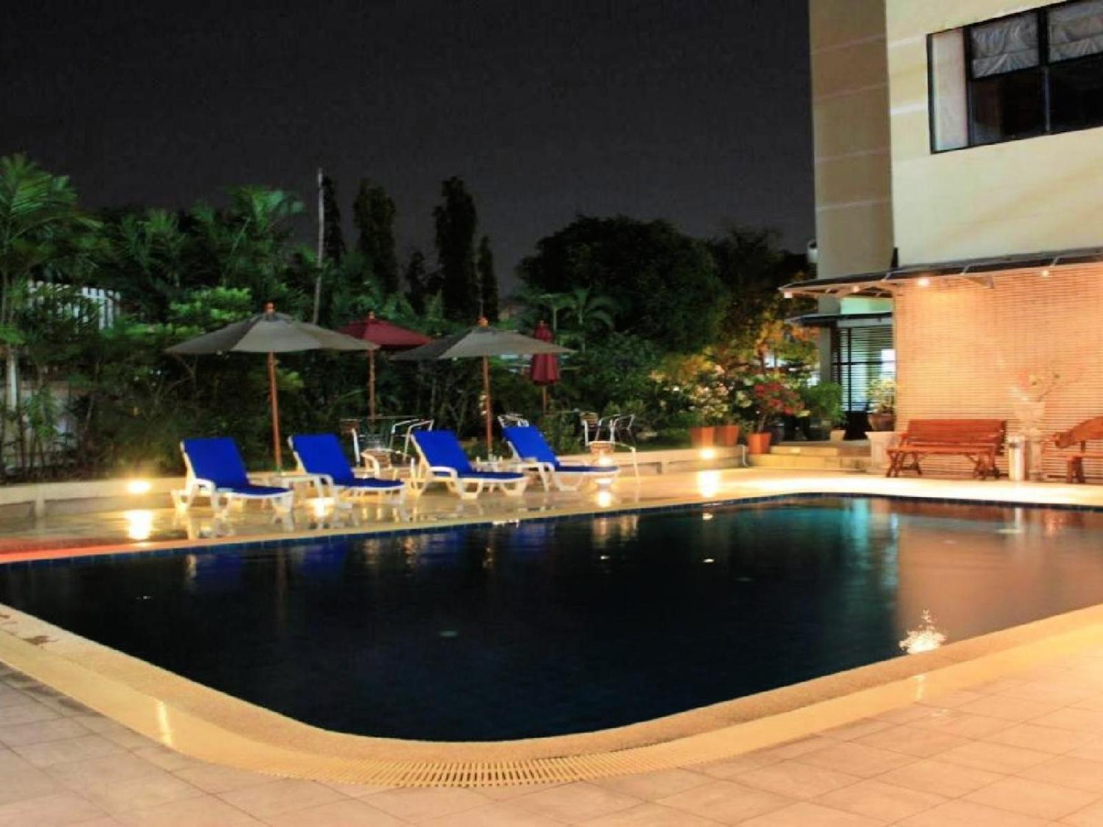 Hotel Summit Pavilion
