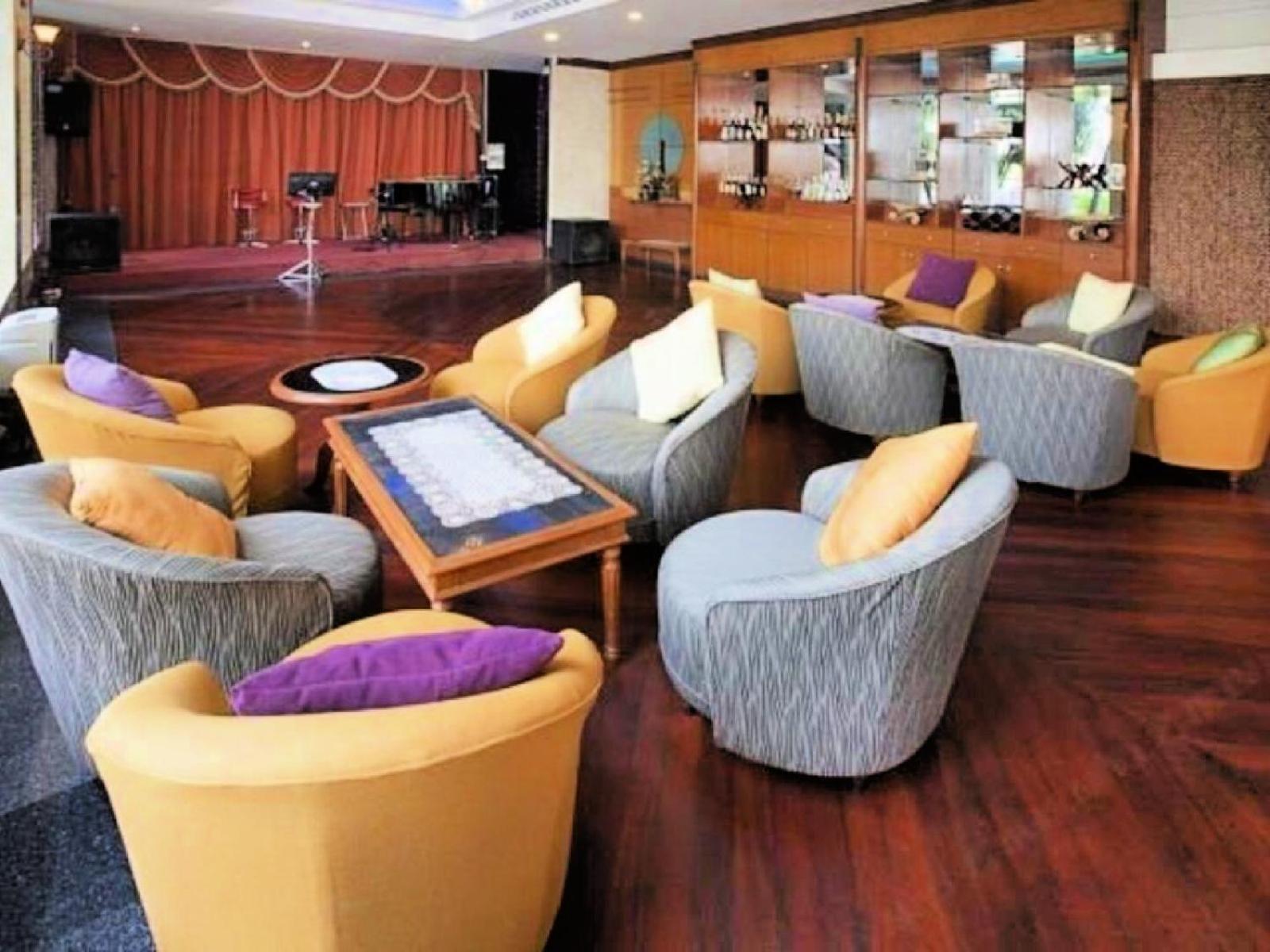 Hotel Summit Pavilion