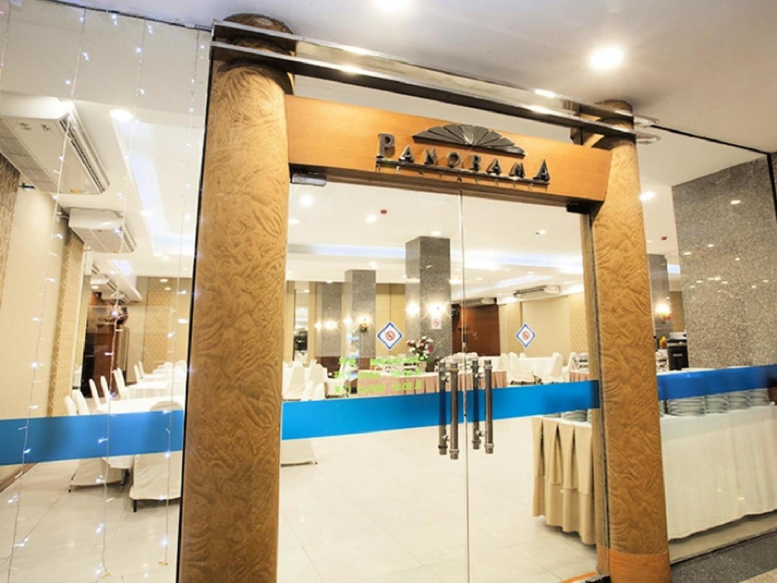 Summit Pavilion Hotel 4*