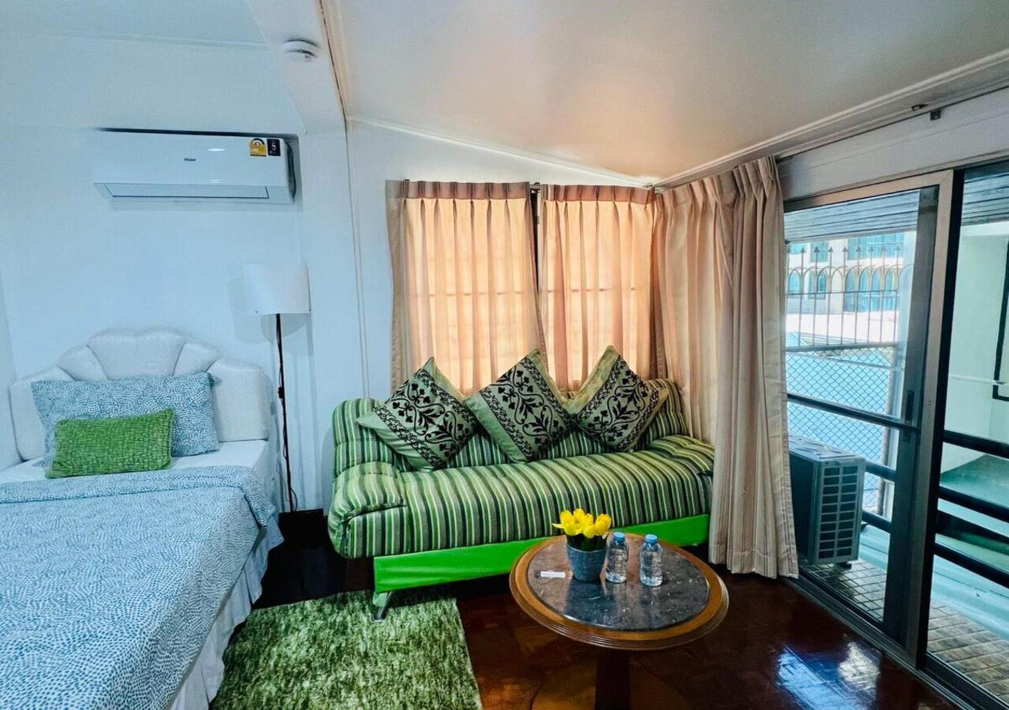 Ree House@soi Cowboy-asoke Bts-mrt
