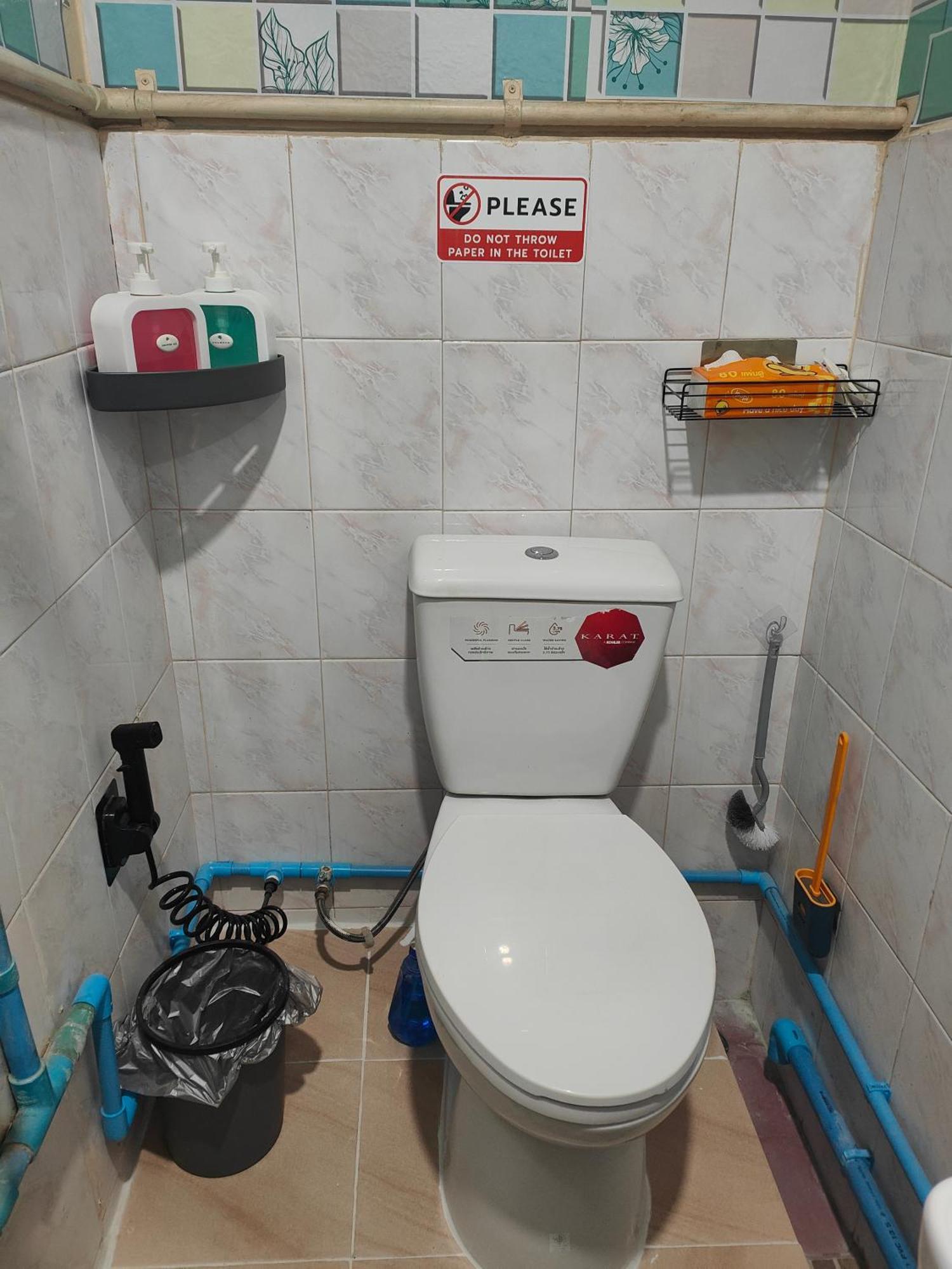 Apartment 204 Olan Place Spacious With Wi-fi Near Bts Skytrain
