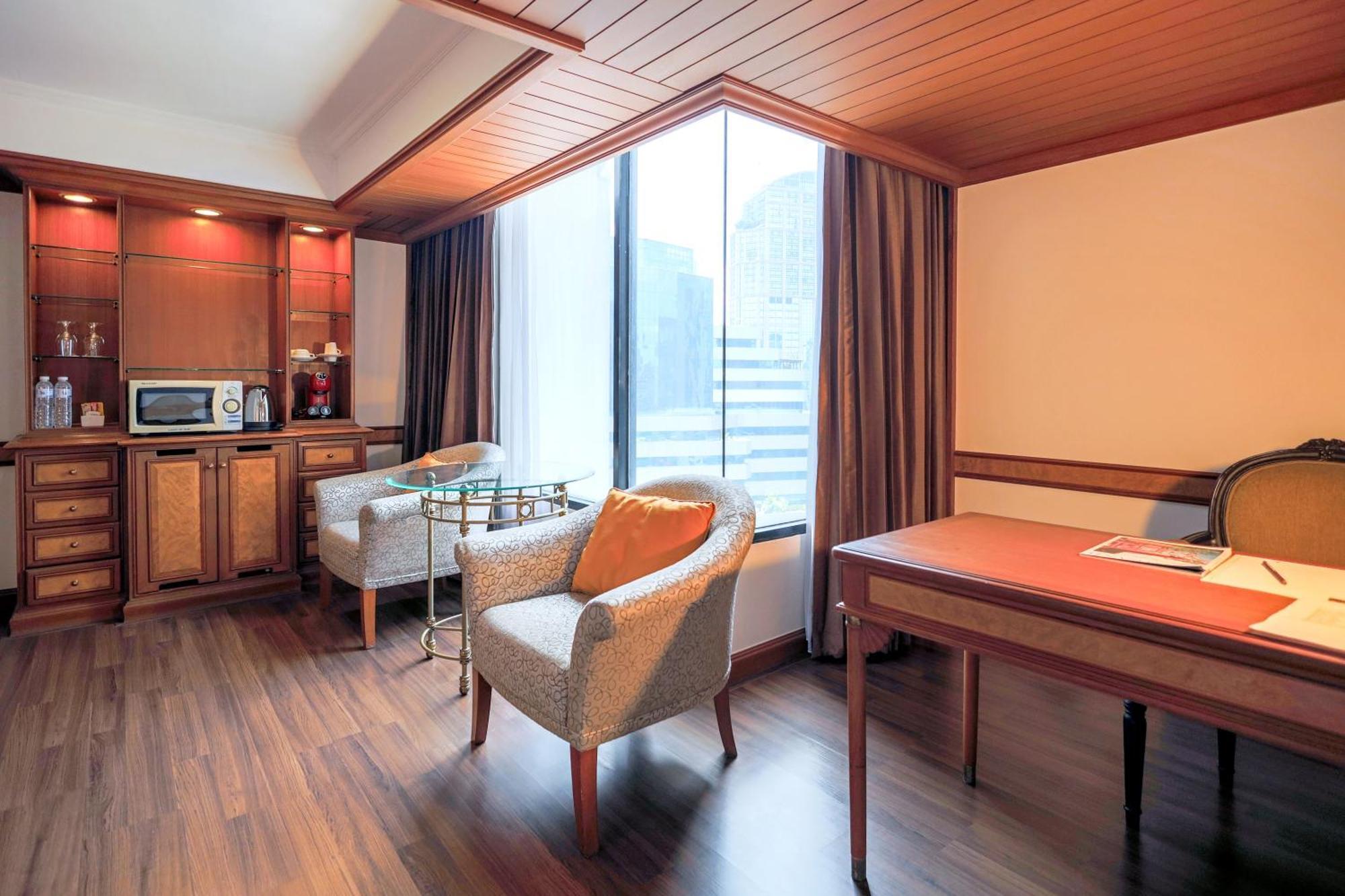 Lotus Sukhumvit 33 By Compass Hospitality Hotel