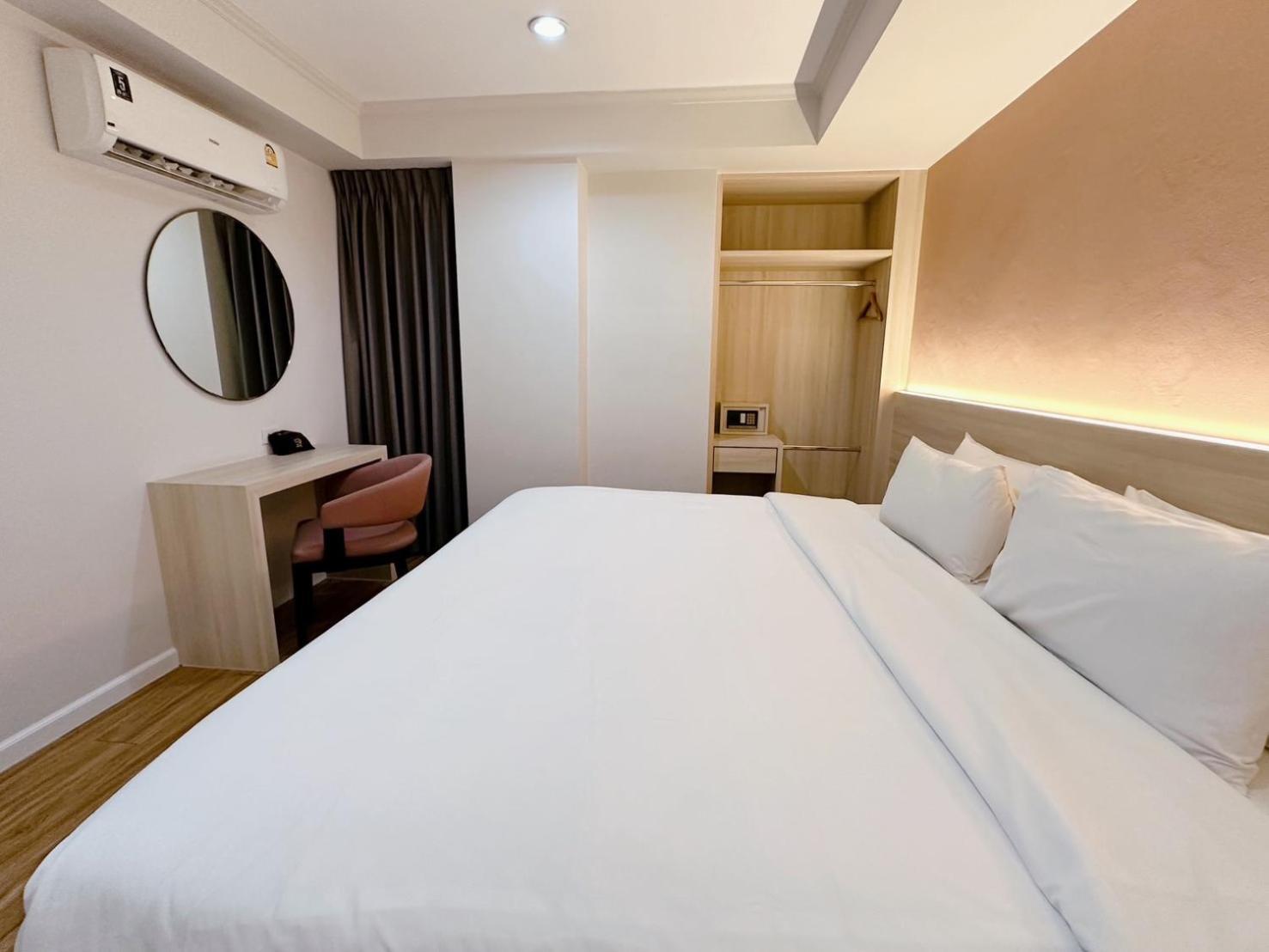 Hotel Miloft Sathorn - Sha Certified