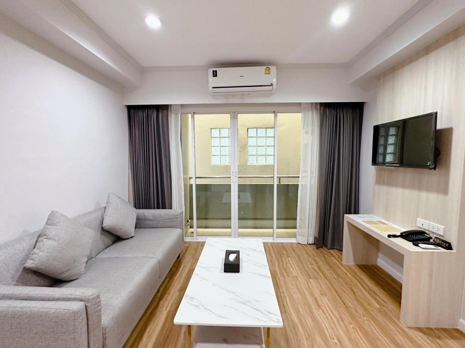 Miloft Sathorn - Sha Certified Hotel 5*