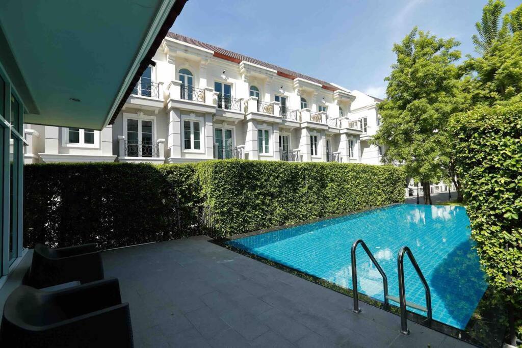 Rumah percutian Sukhumvit 16 Townhouses, Inhome Luxury Residences *