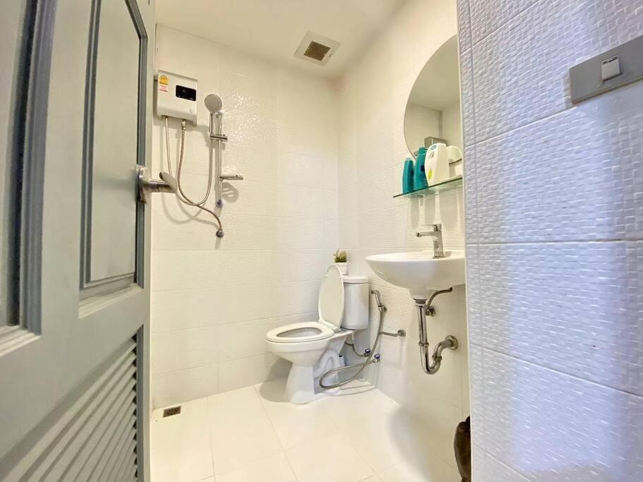7 Beds Emquartier Btsthonglor Phrom Phong Villa Bangkok