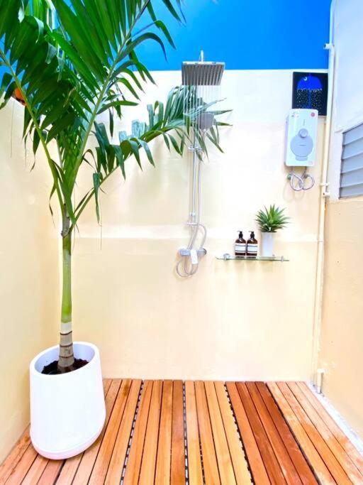 Entire House 6 People 3beds 2baths Near Bts Asoke Terminal21 Holiday home