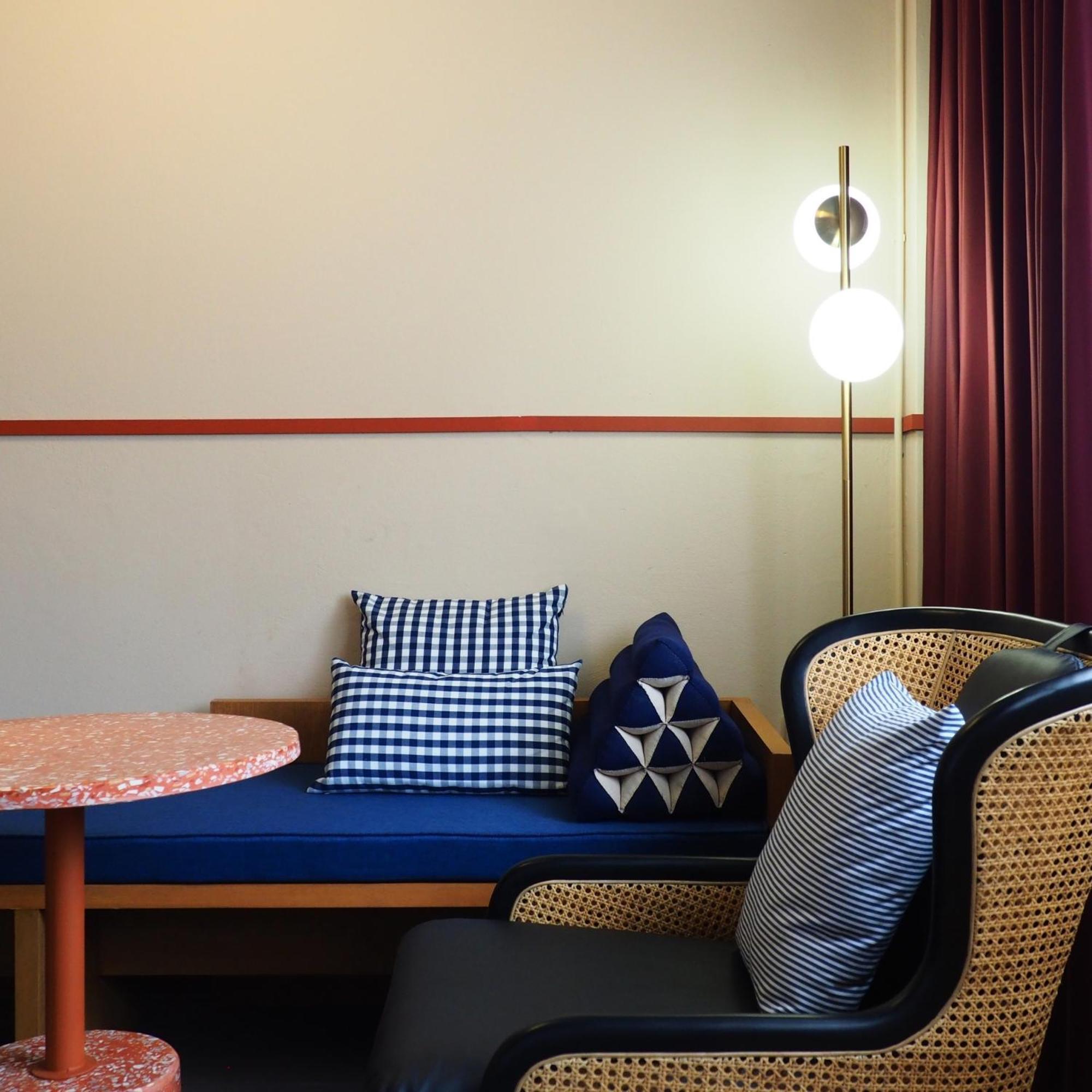 Blu Dock Restel