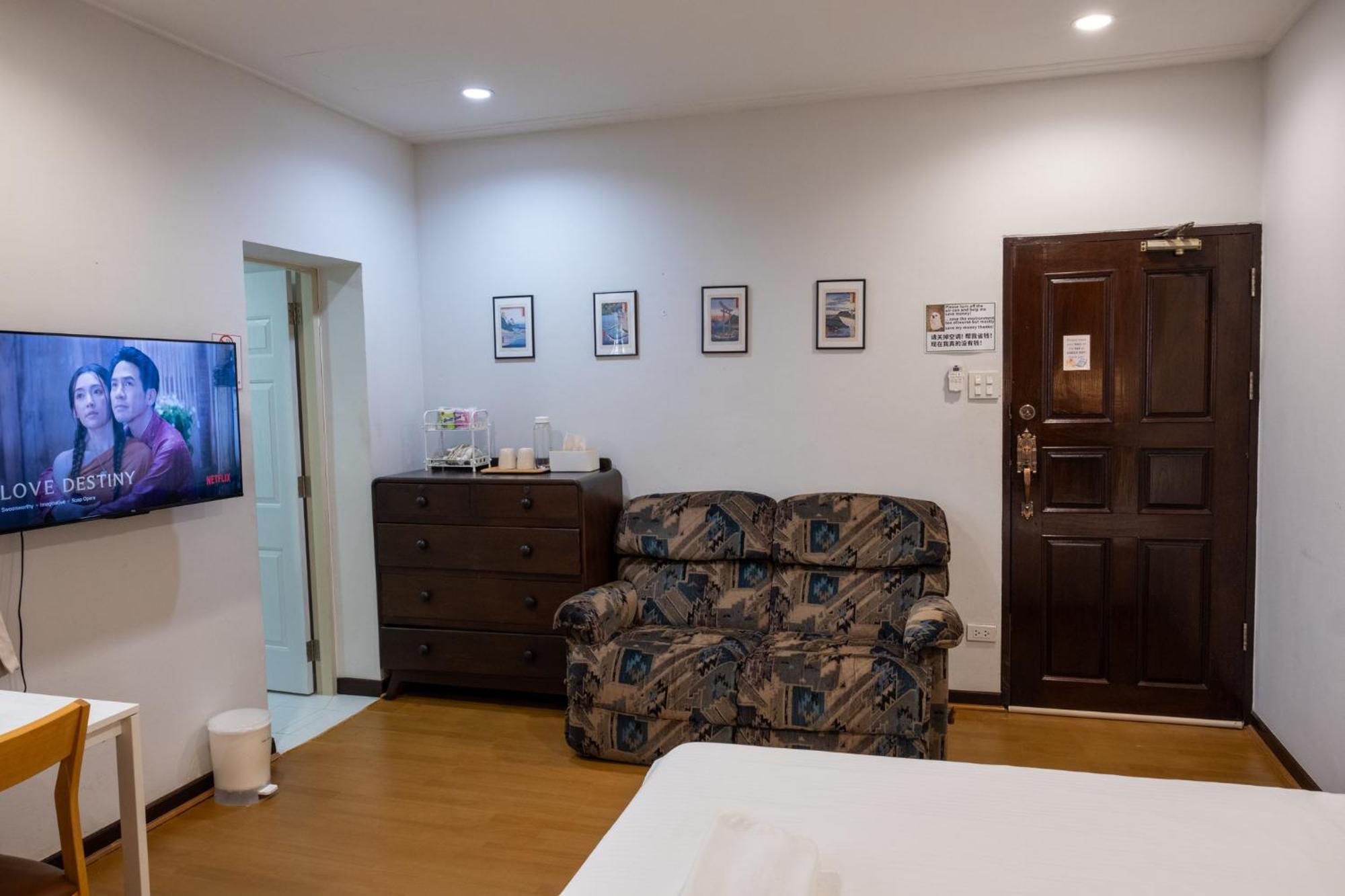 Homestay Seven Rabbit House Bangkok
