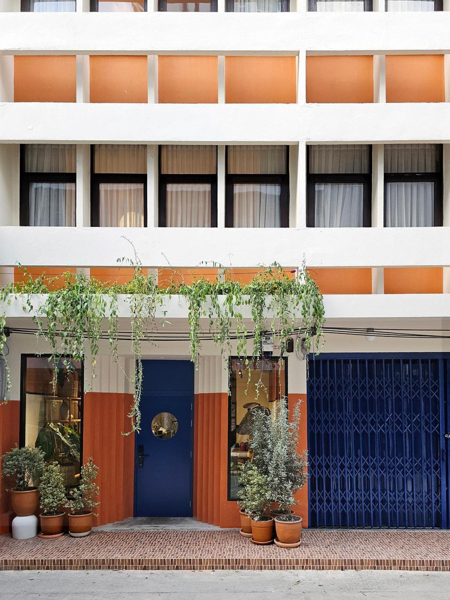Blu Dock Restel Hotel