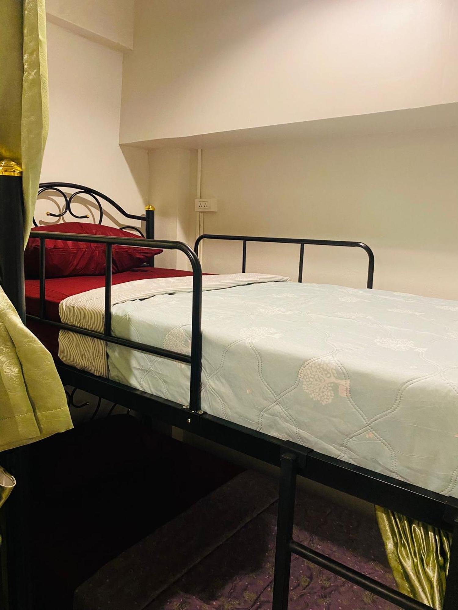 Lemon Tree Khaosan Hostel