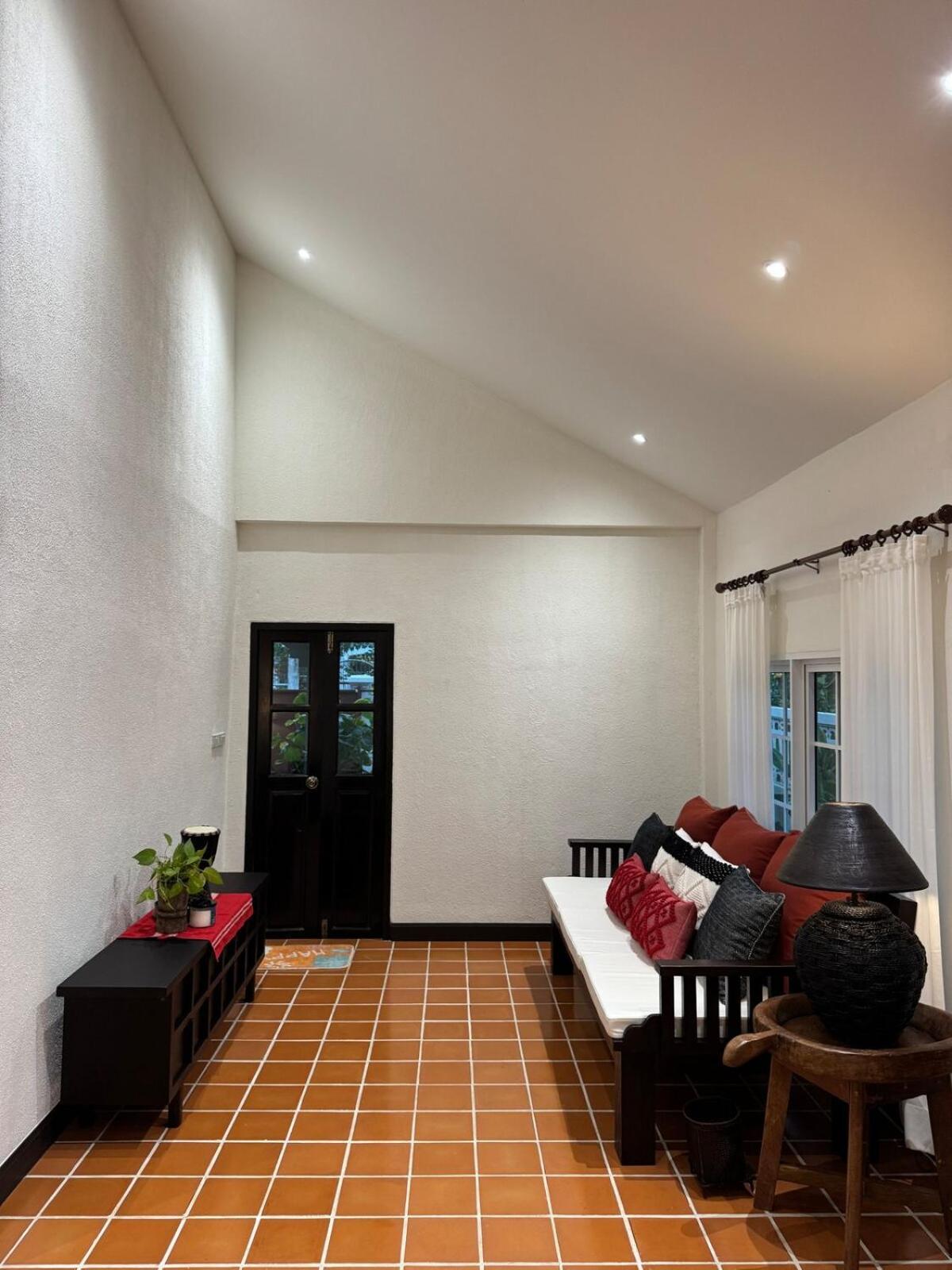 10mins To Bkk Airport 3br Group Ferienhaus *