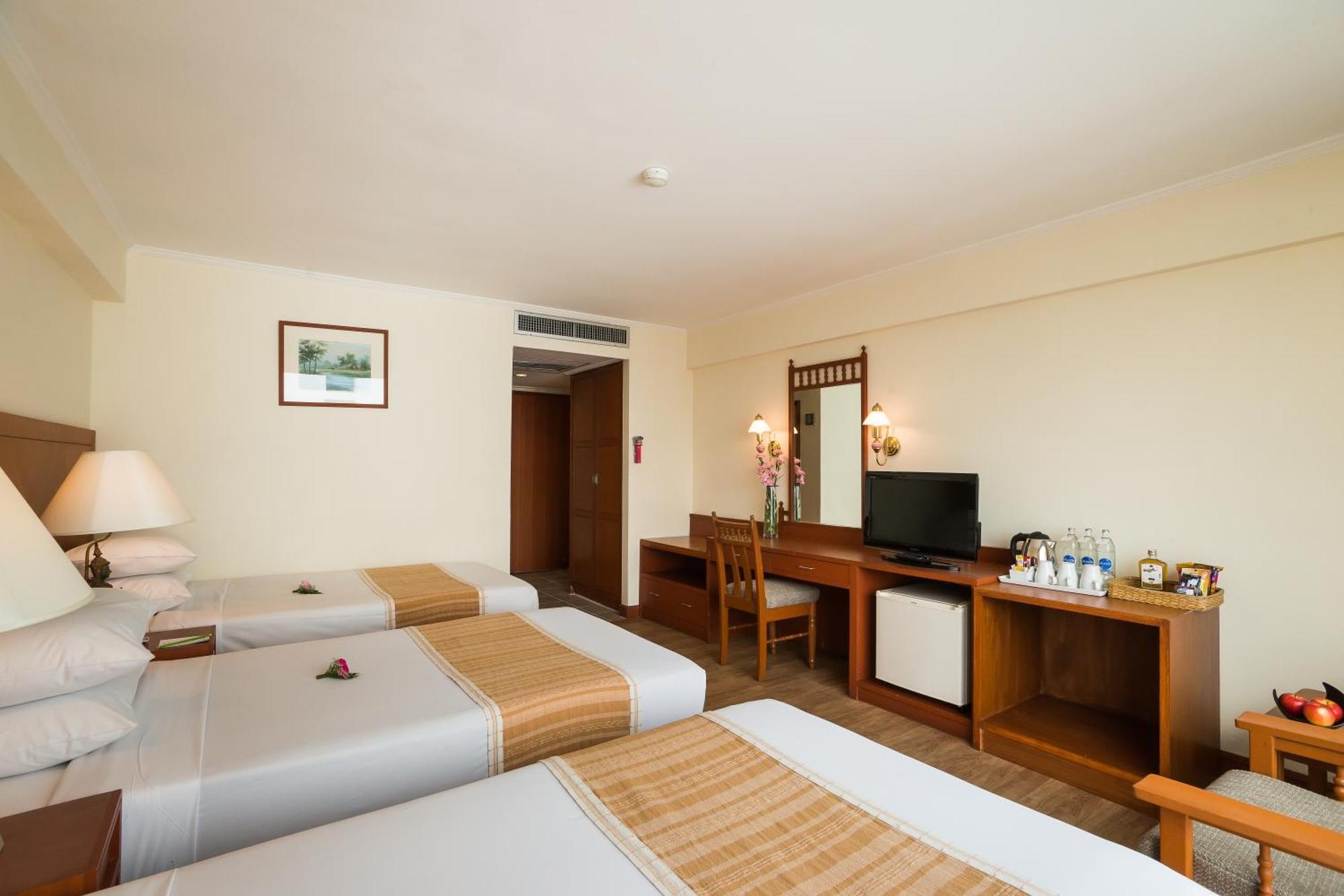 Palace 5*